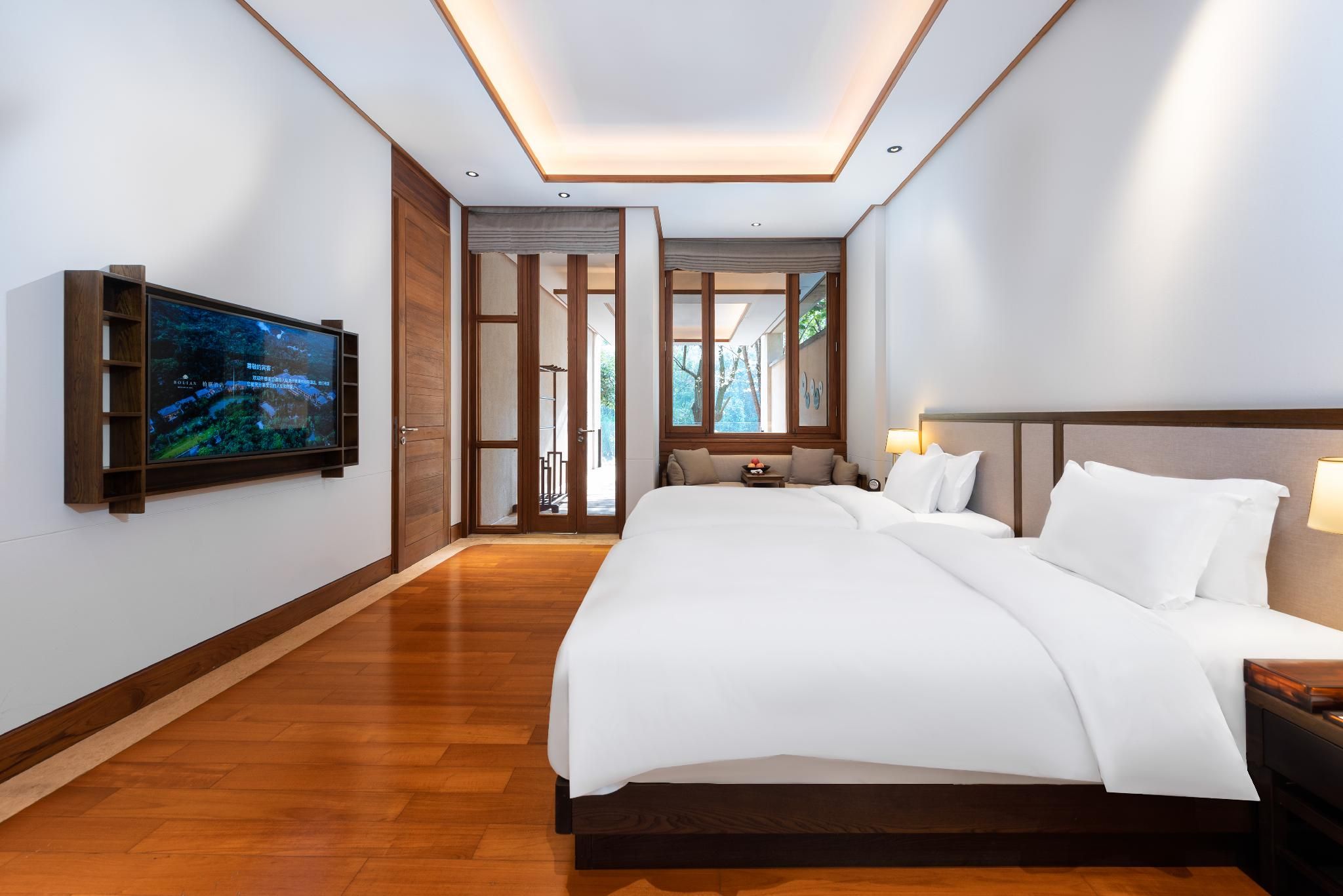 Lake View Twin Room