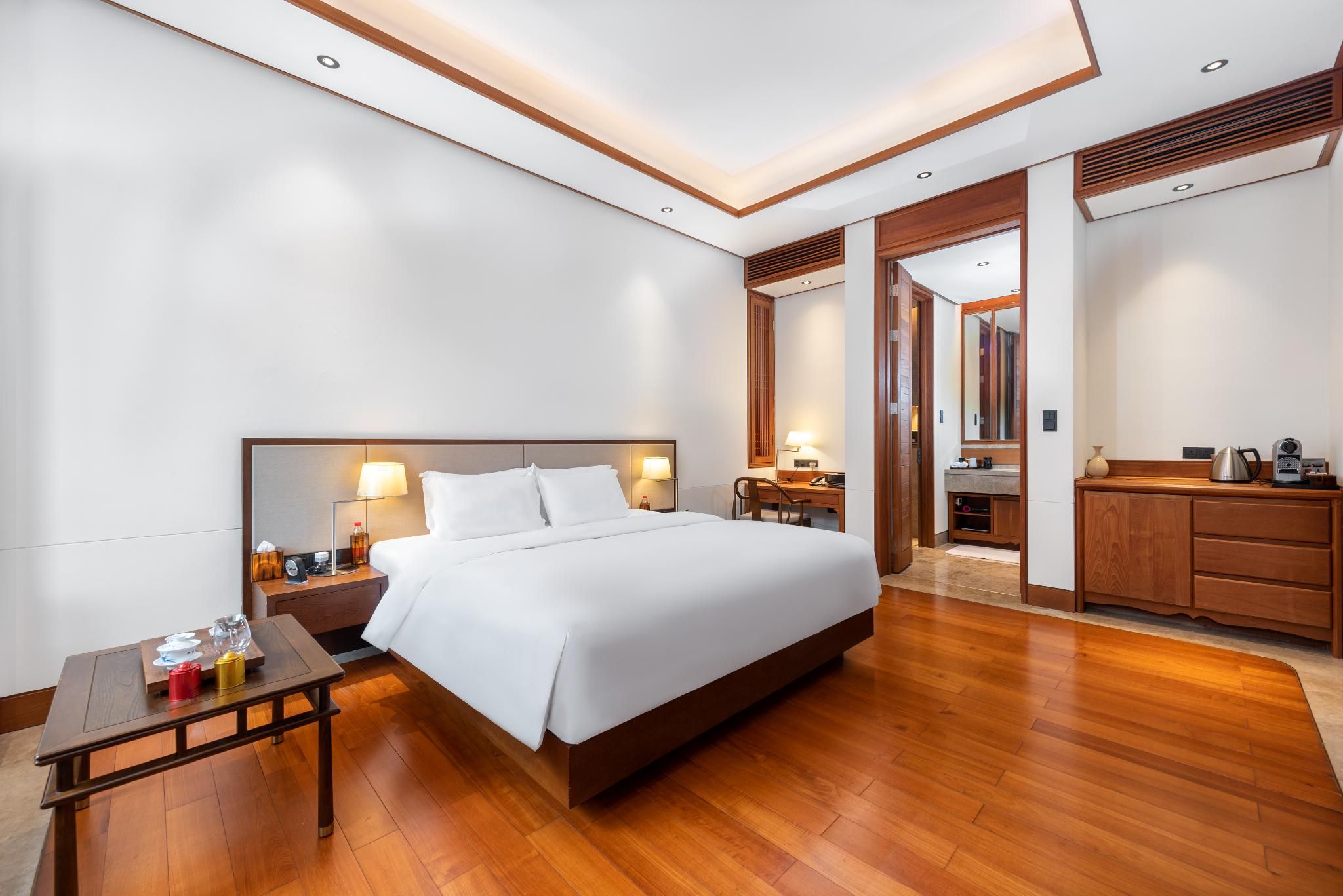 Bolian Resorts & Spa, Huangguoshu Mountain View Queen Room