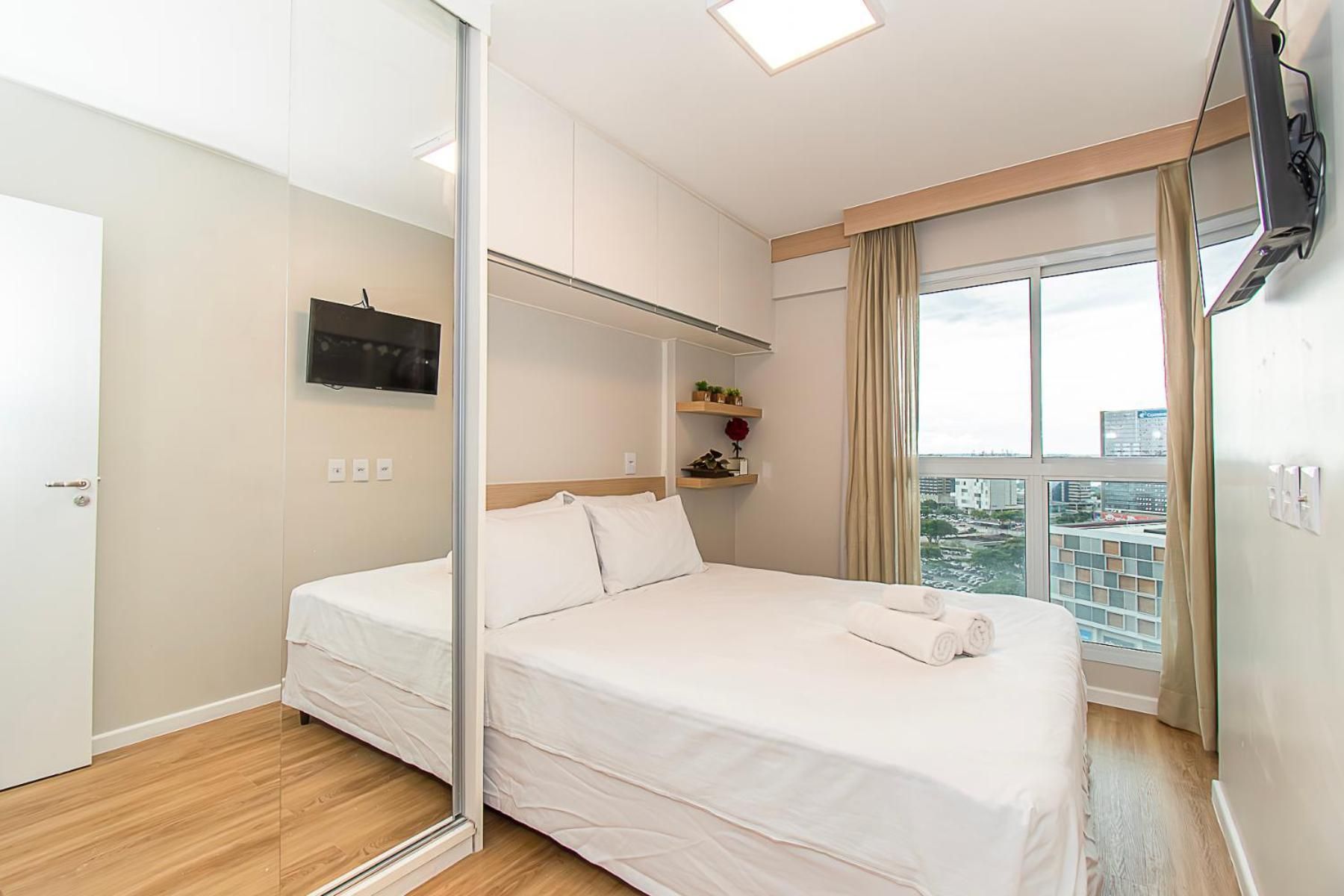 Two-Bedroom Deluxe Apartment with Balcony