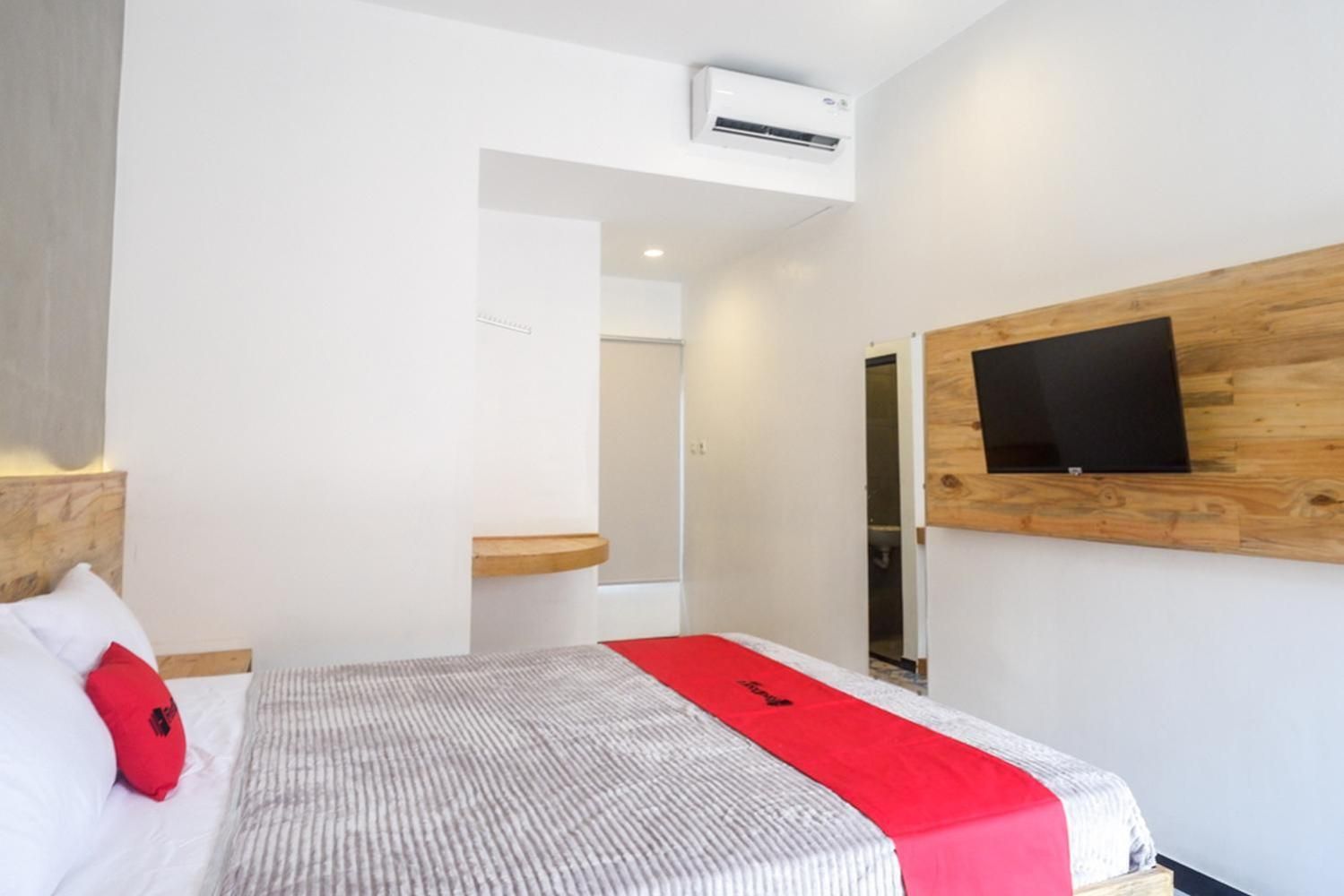 RedDoorz @ Klaten City RedDoorz Room