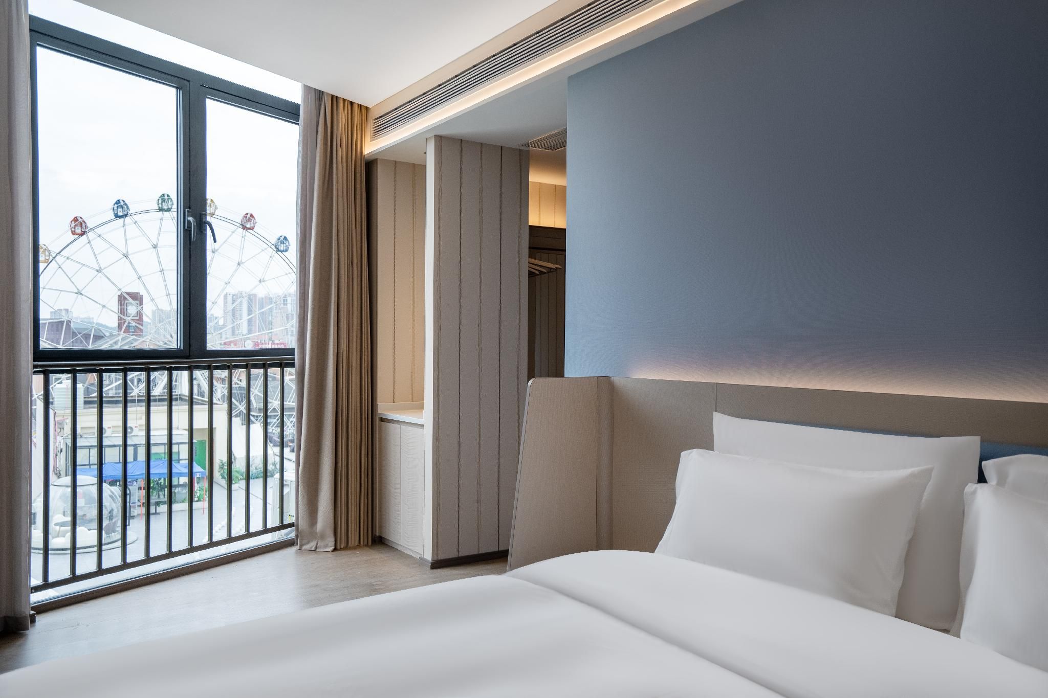 Business Queen Bed Room