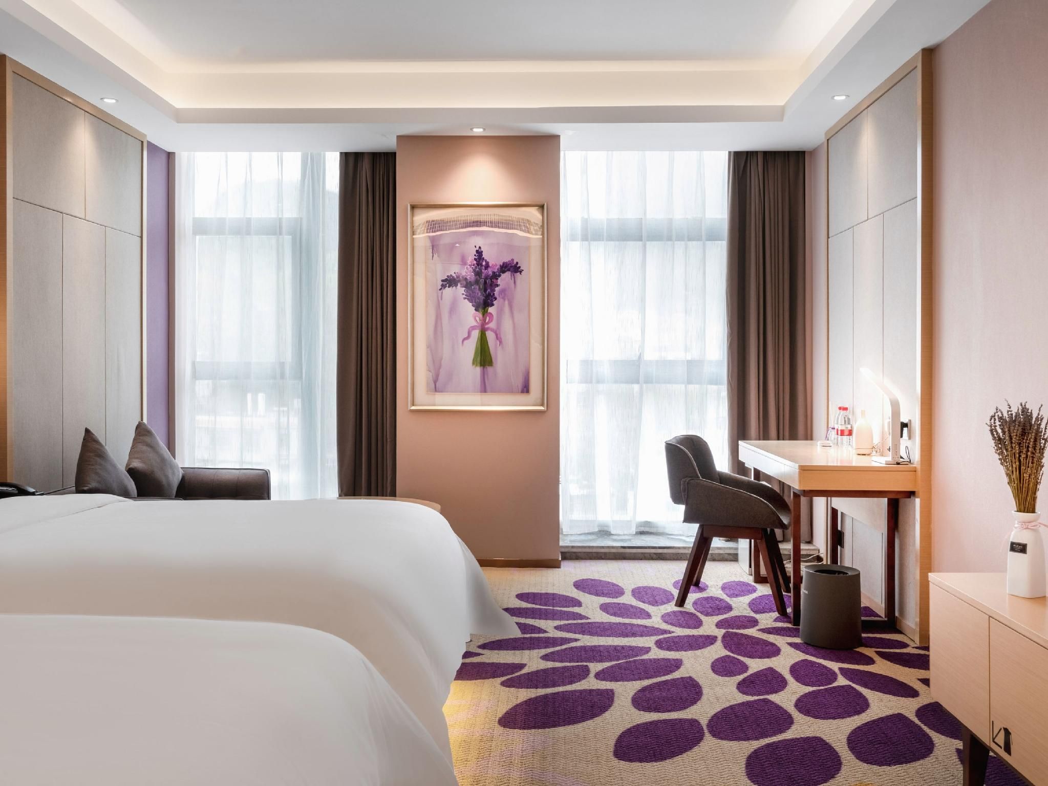 WH - Deluxe Bed Room