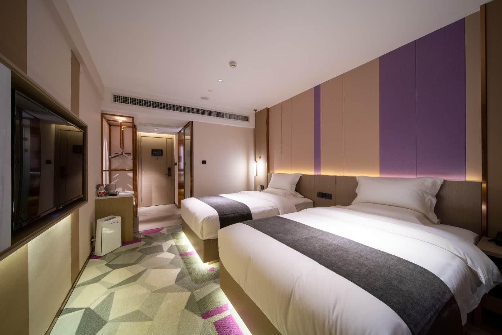 WH - Deluxe Room Twin
