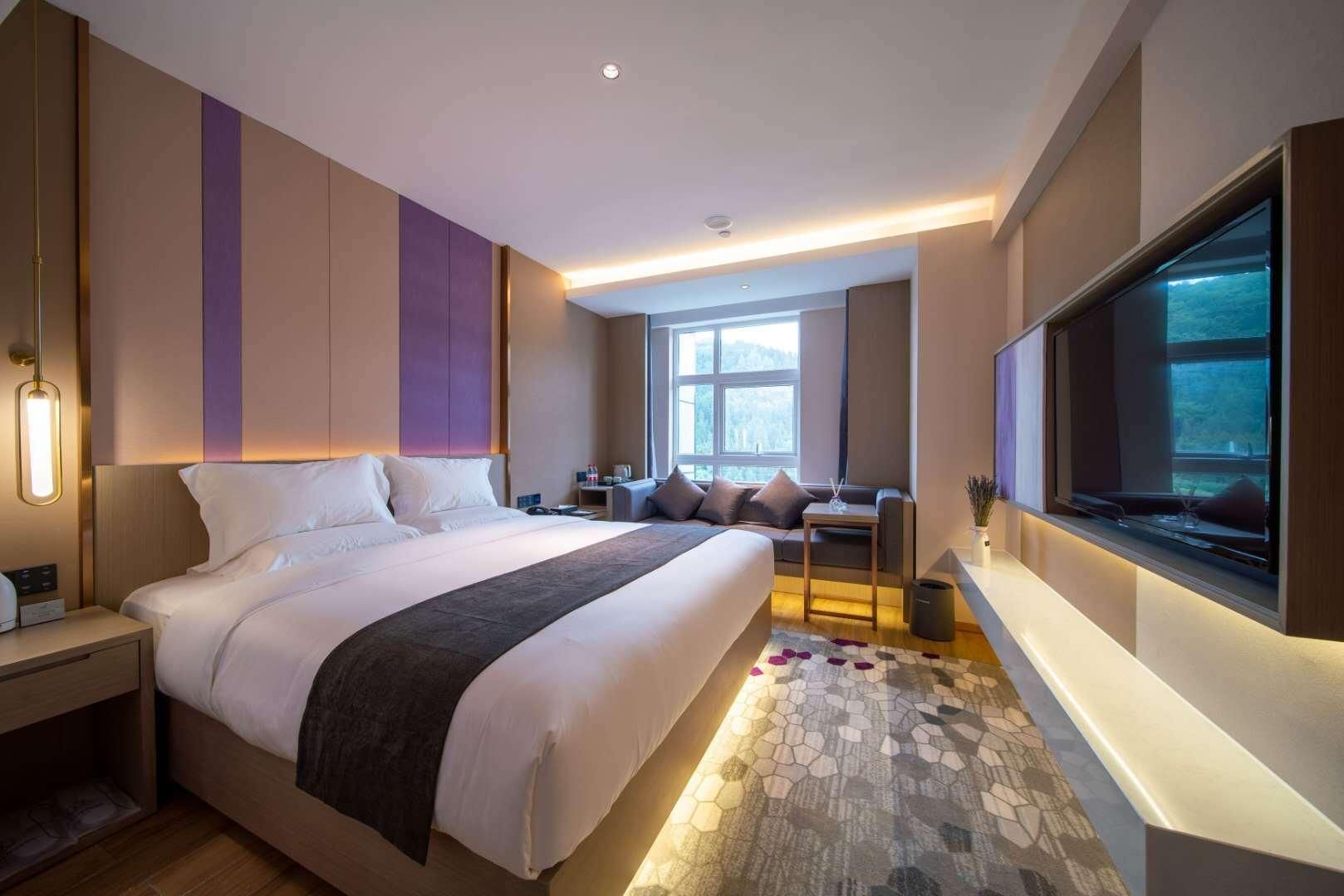 WH - Deluxe Bed Room