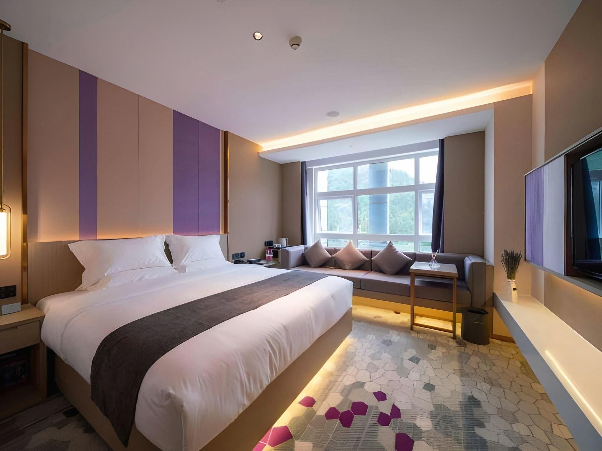 WH - Deluxe Bed Room