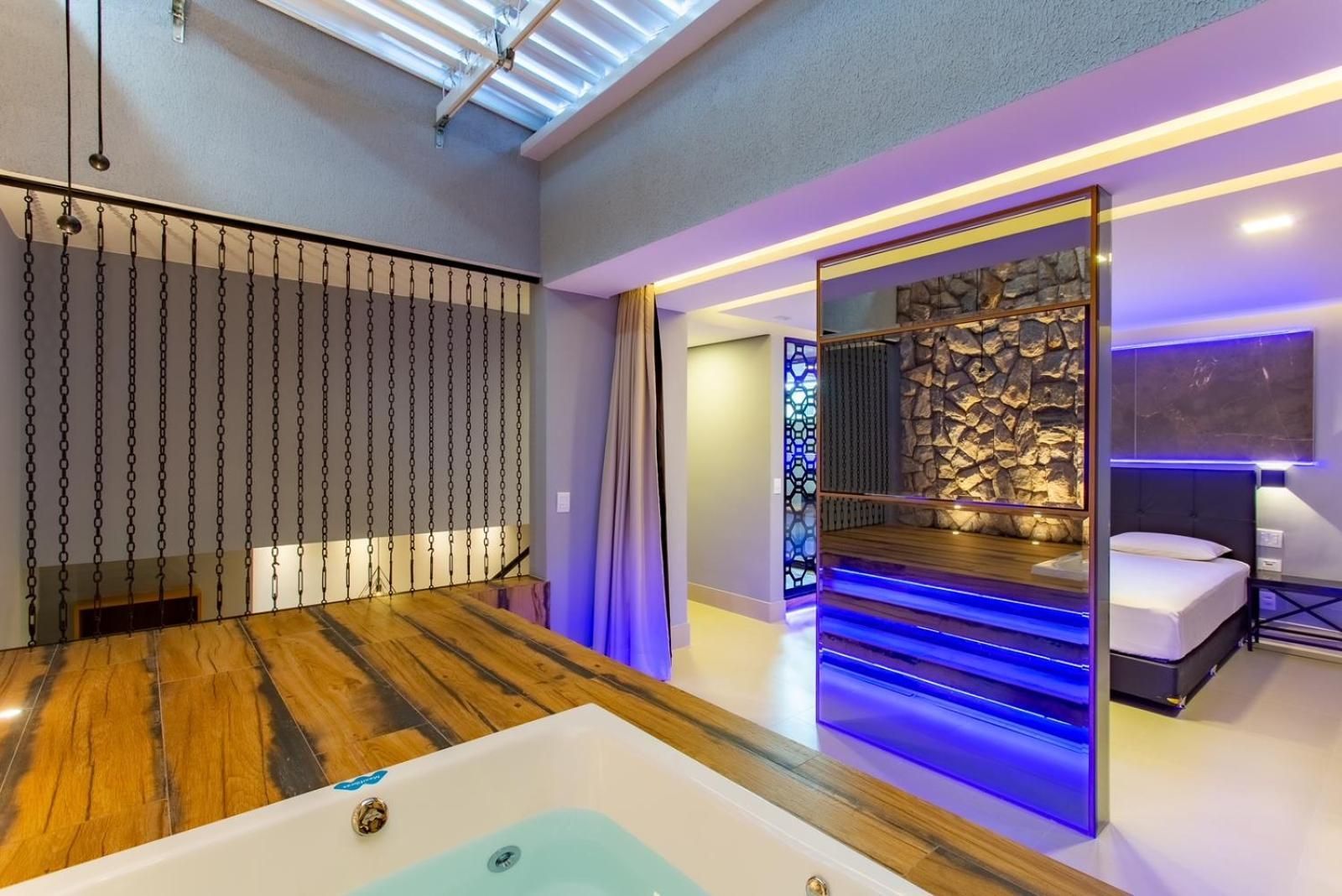 Studio with Spa Bath
