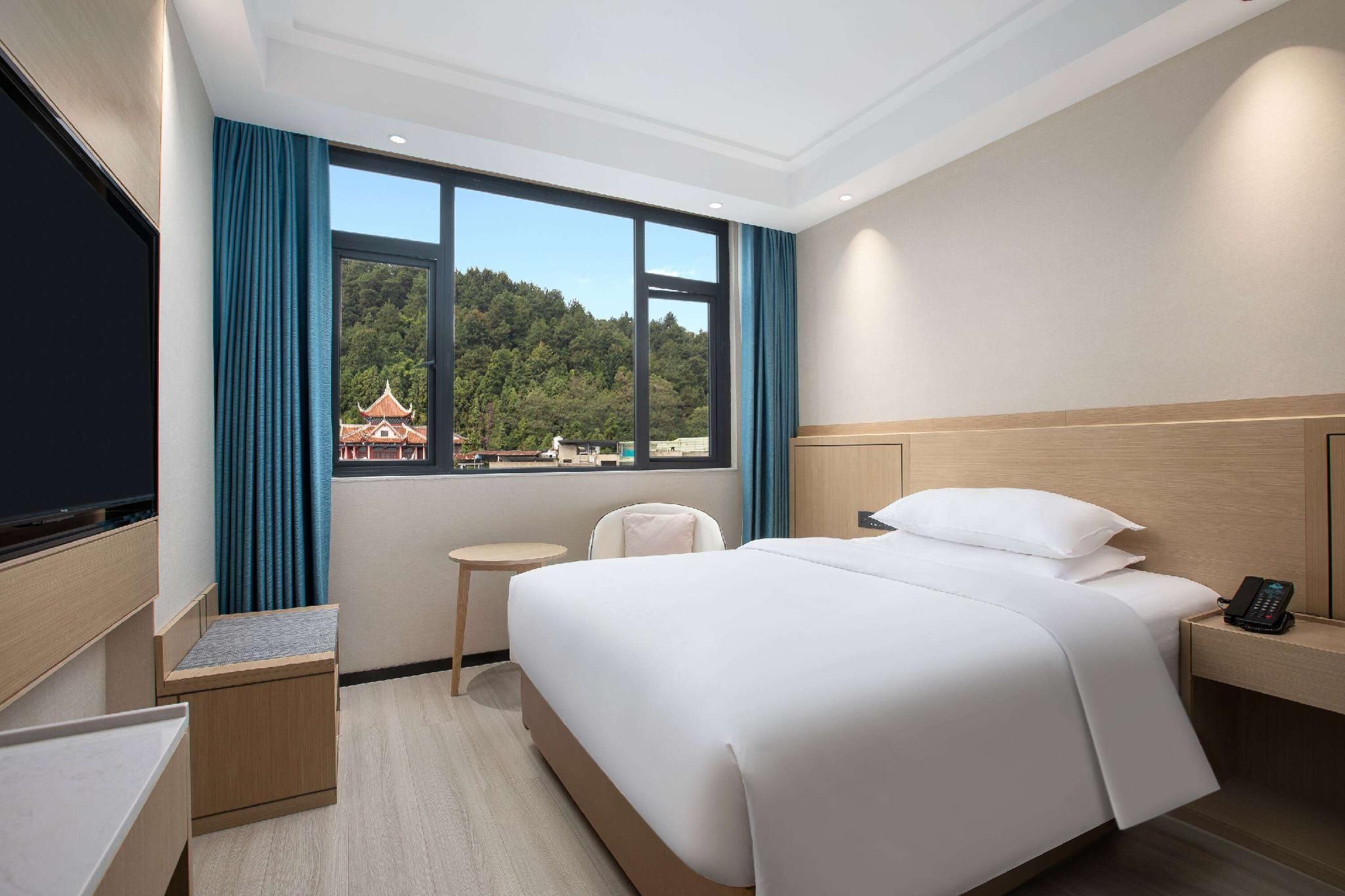 1 Queen Bed, Superior Room, Non Smoking