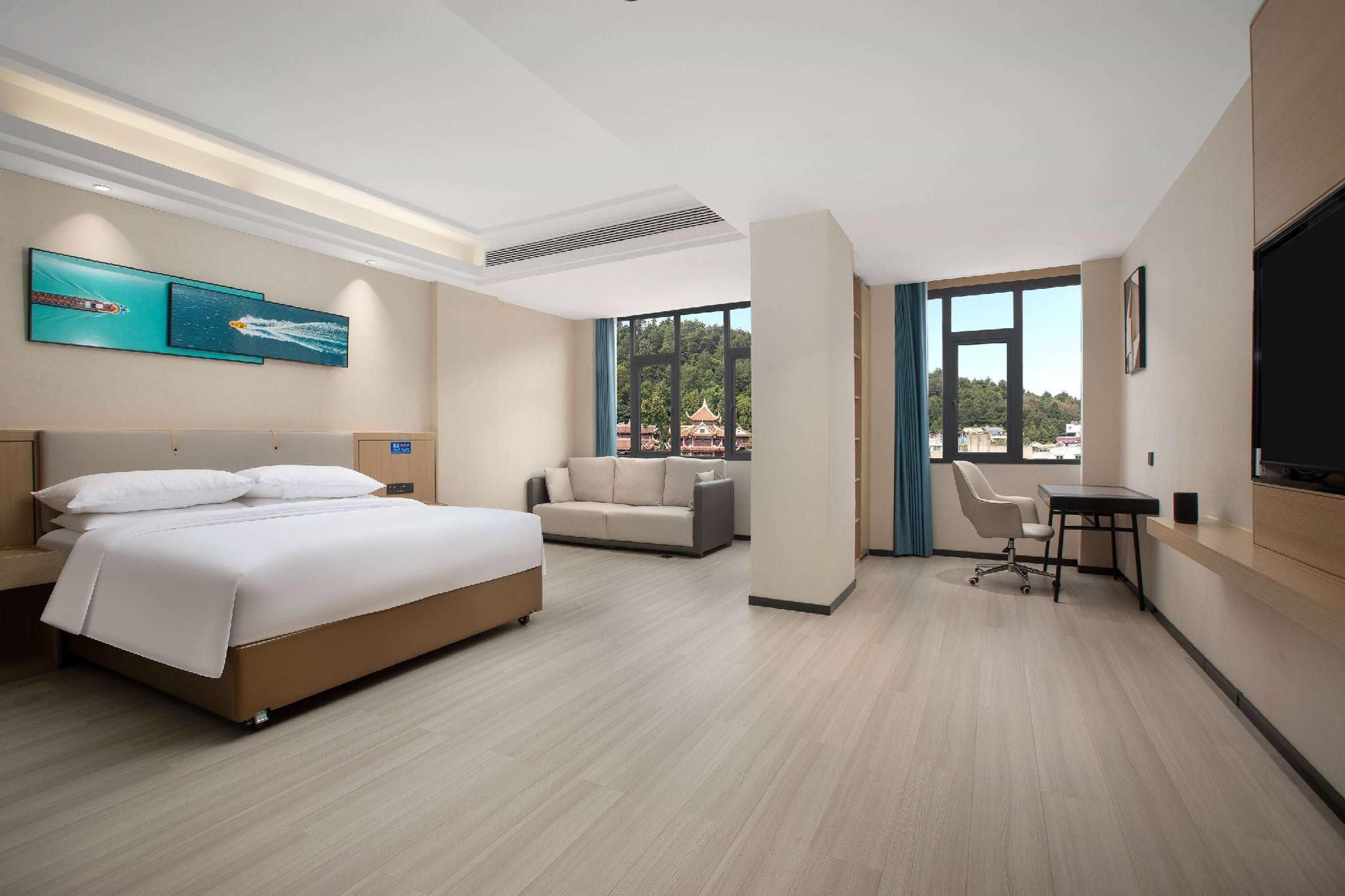 1 King Bed, Executive Room, Non-Smoking