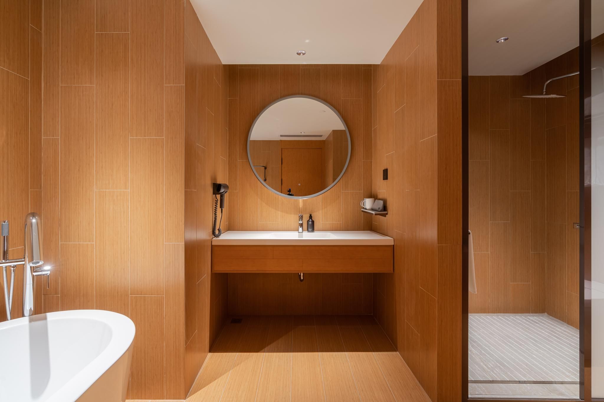 Huazhu - Executive Suite
