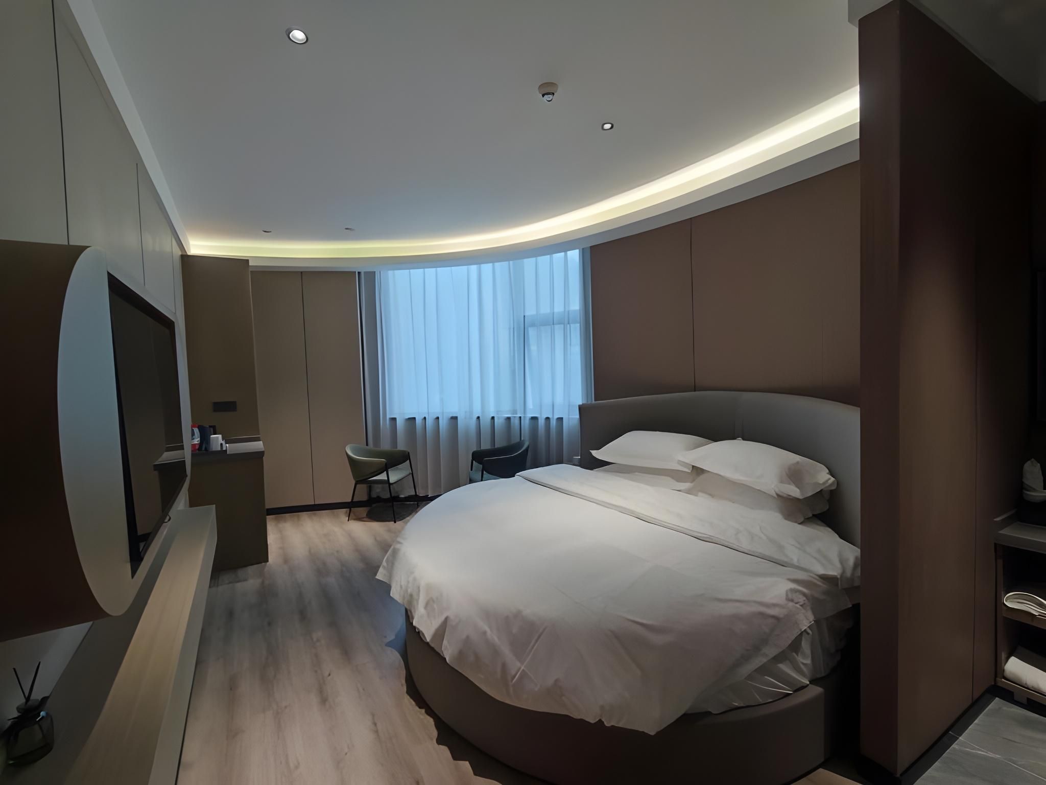 GTI - Feature 1 Bed Room, Intelligent