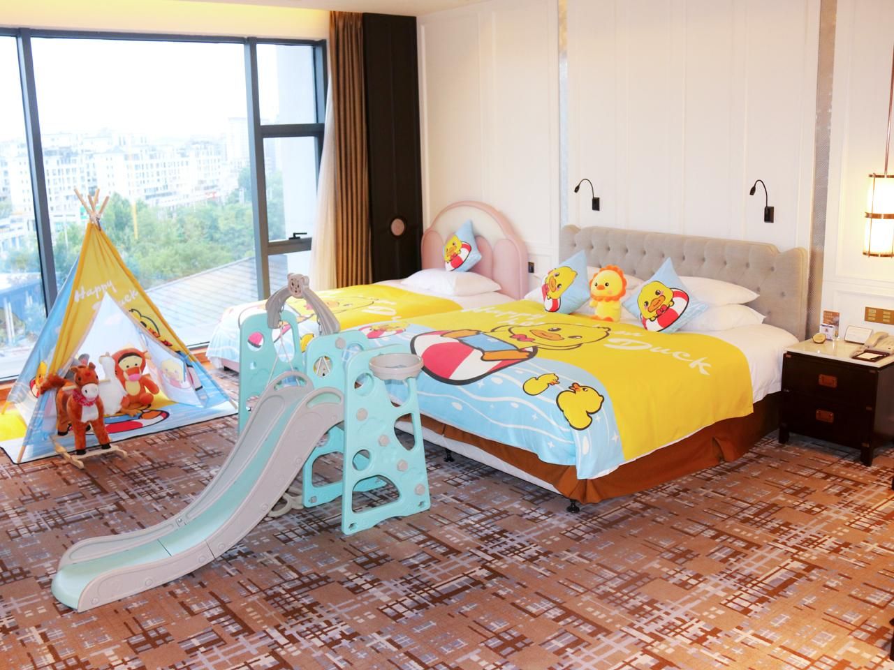 Parent-child Family Room