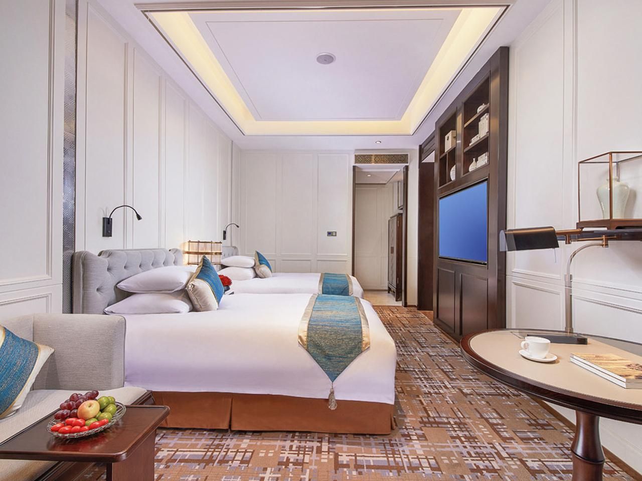 Executive Lake View Twin Room