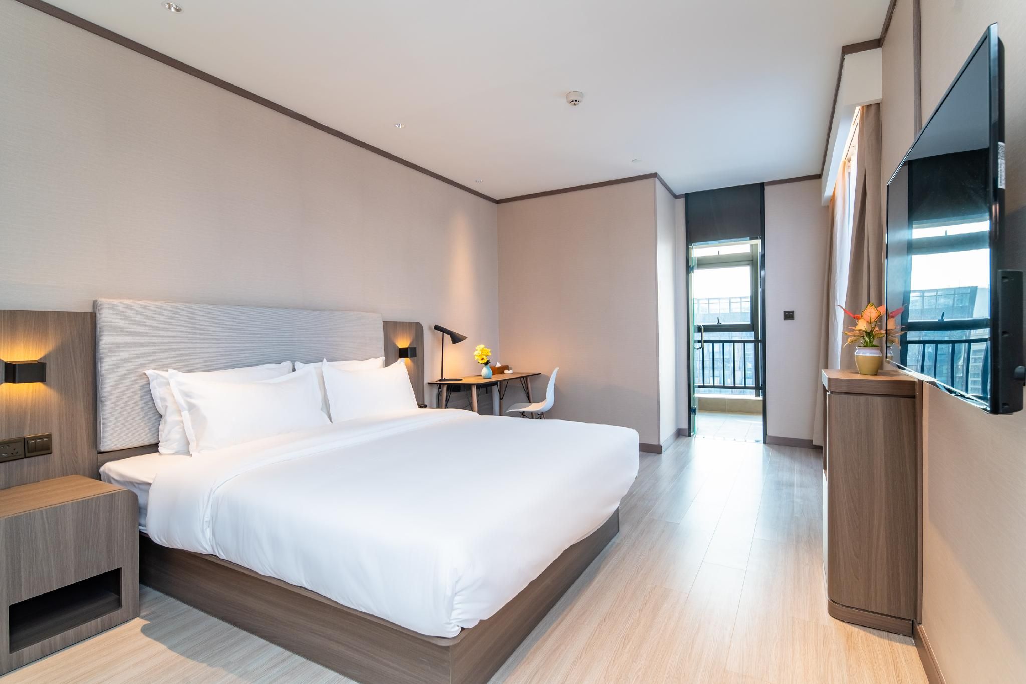 Business Queen Bed Room