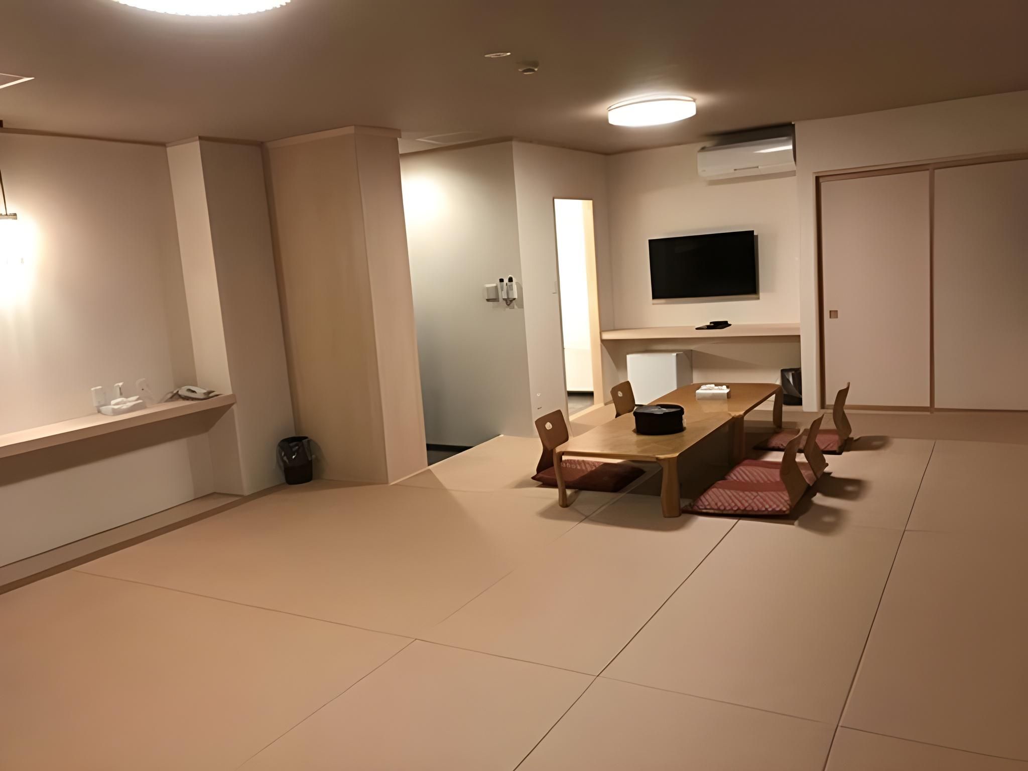 Japanese Deluxe