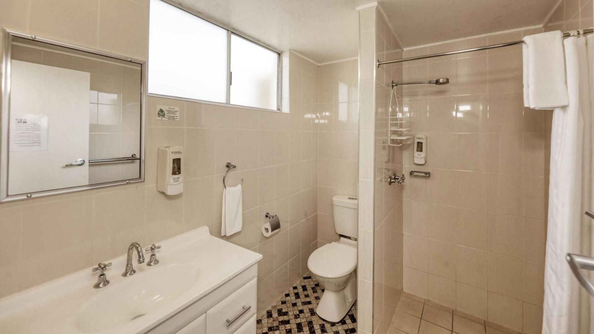 Double Room with Queen Bed