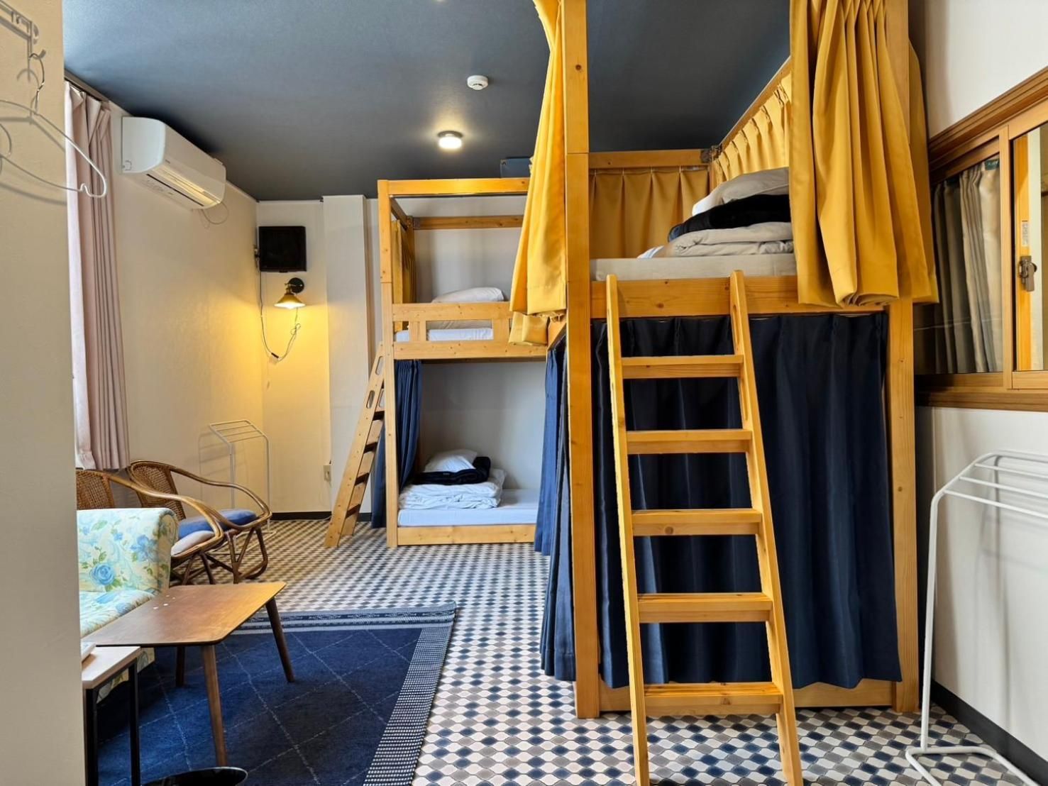 Bunk Bed in Mixed Dormitory Room