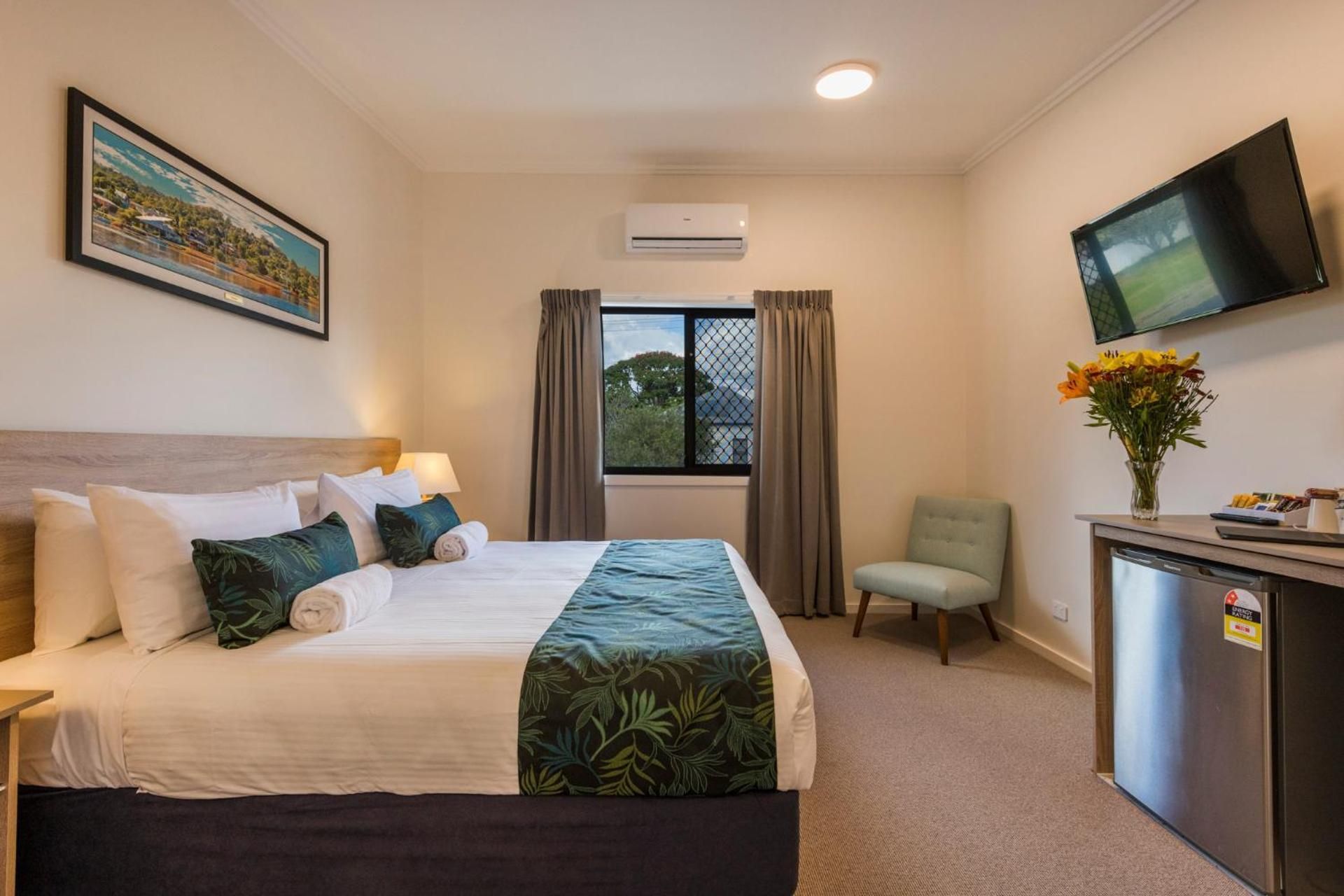 Deluxe King Room