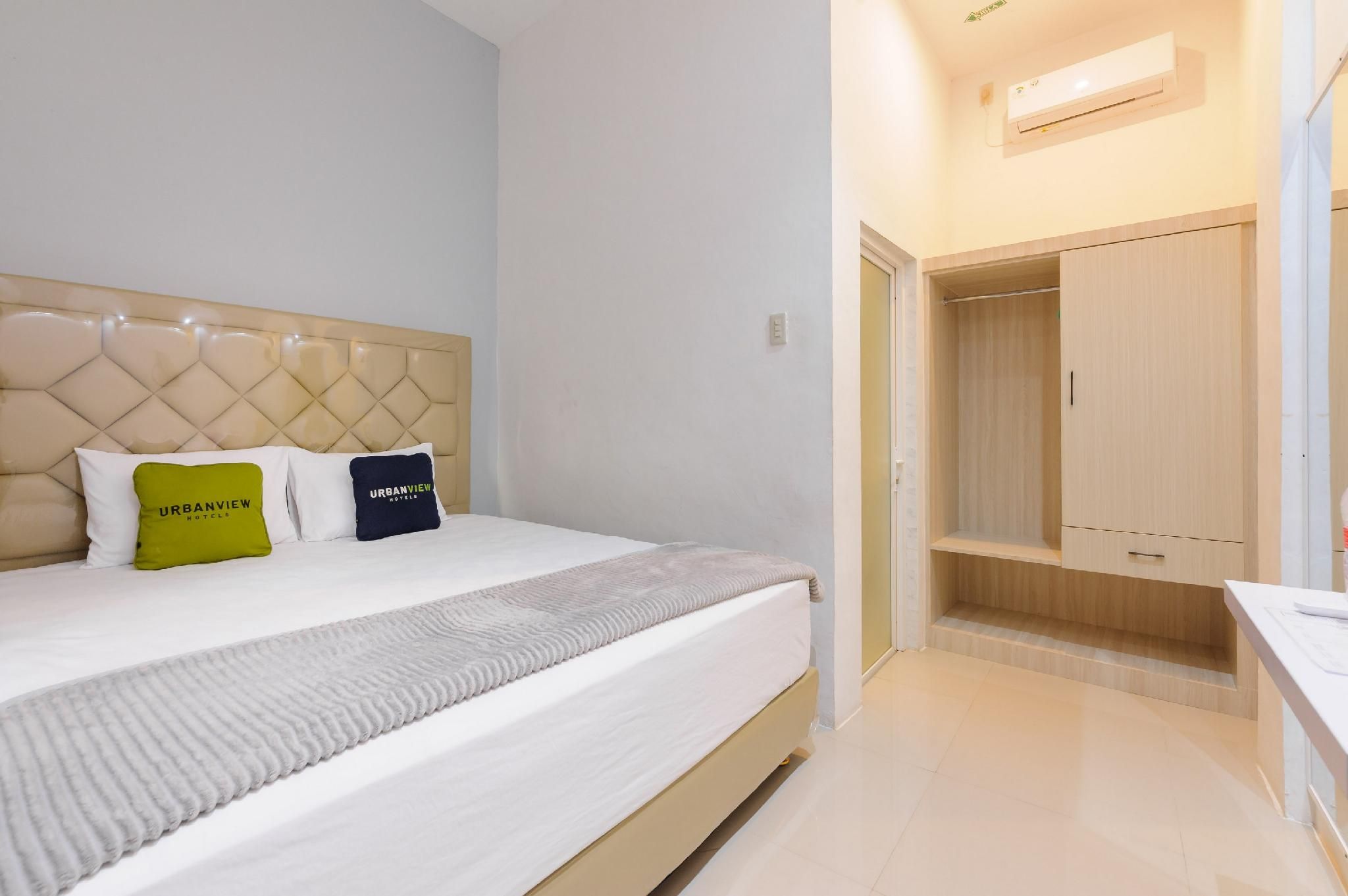 Urbanview Hotel Brodam's Pematang Siantar by RedDoorz Standard Room