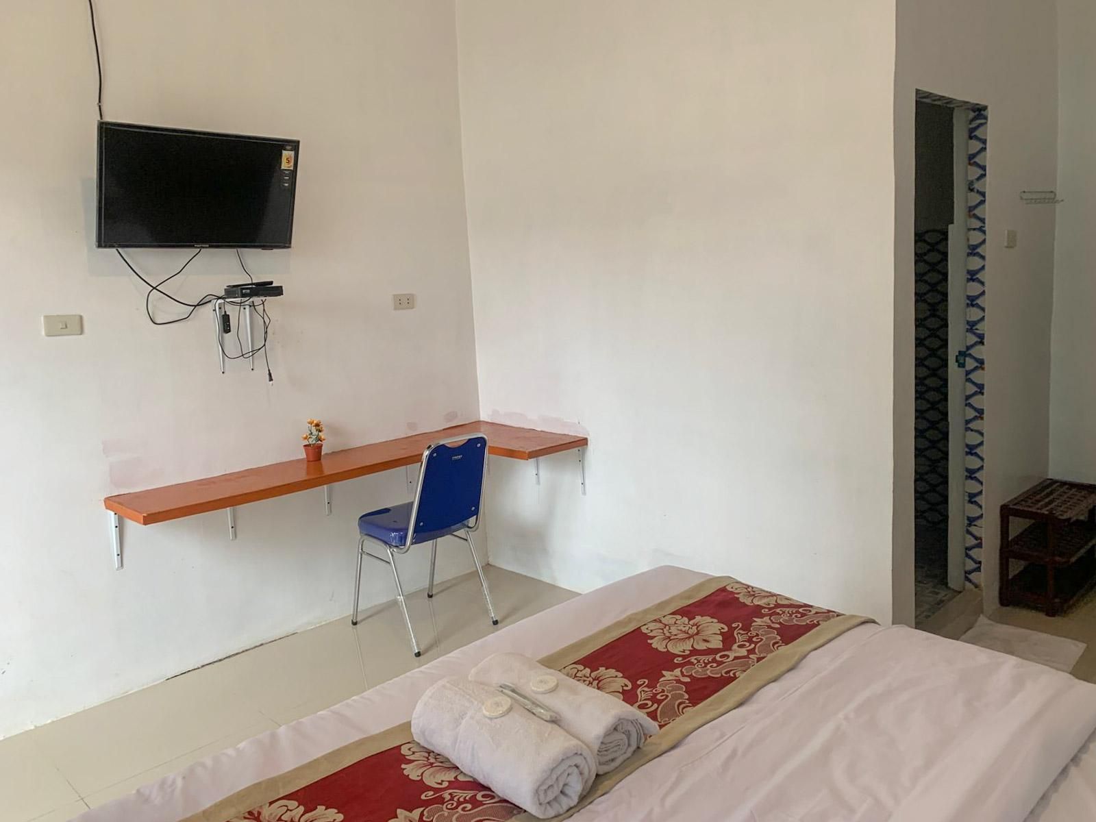RedDoorz Room
