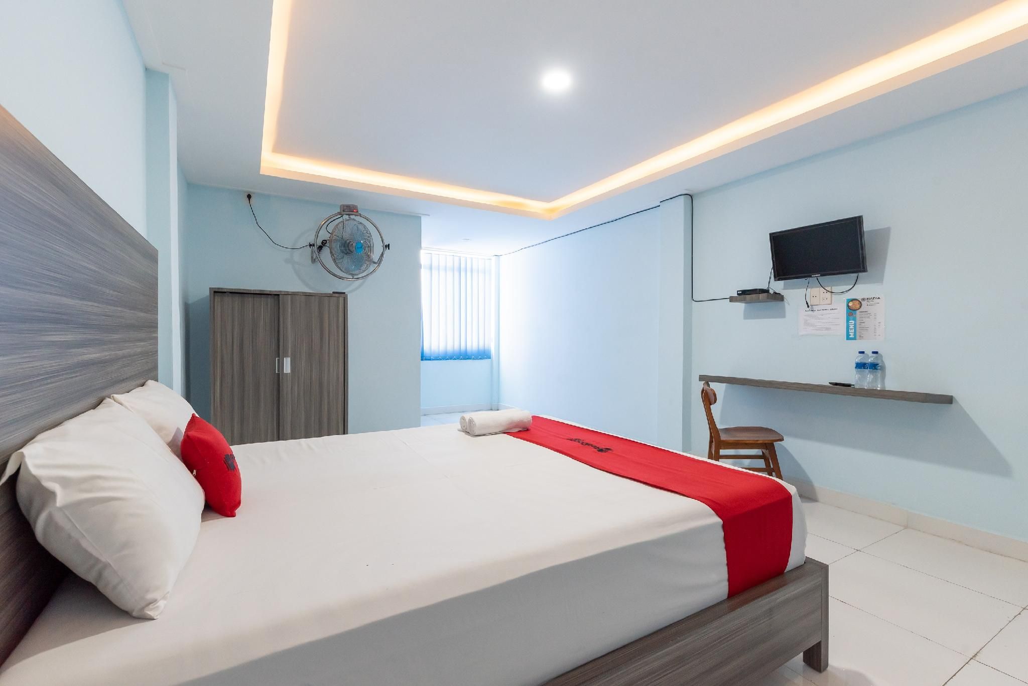 RedDoorz Room