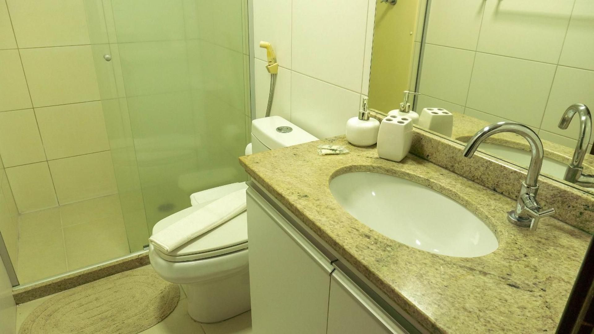 Deluxe One-Bedroom Apartment