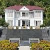 Toba Retreat Mansion & Villas