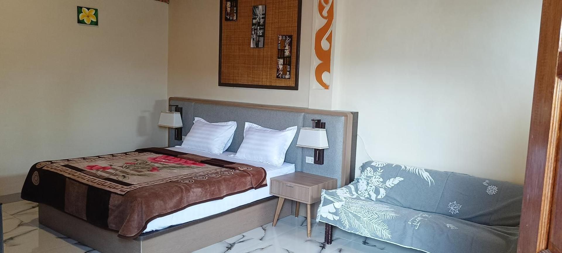 Bloom Home Stay Deluxe Room 2