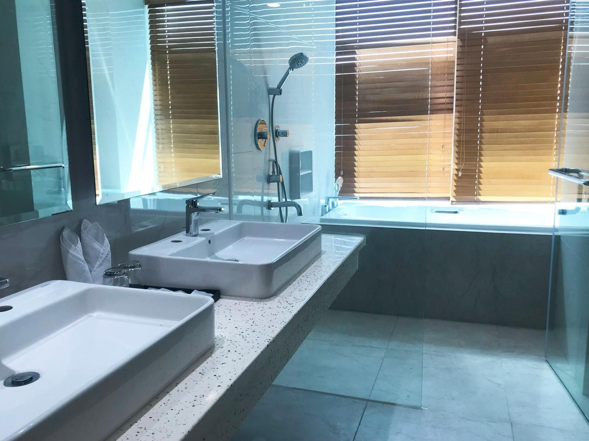 Labersa Hotel & Convention Center Samosir Royal Suite 3