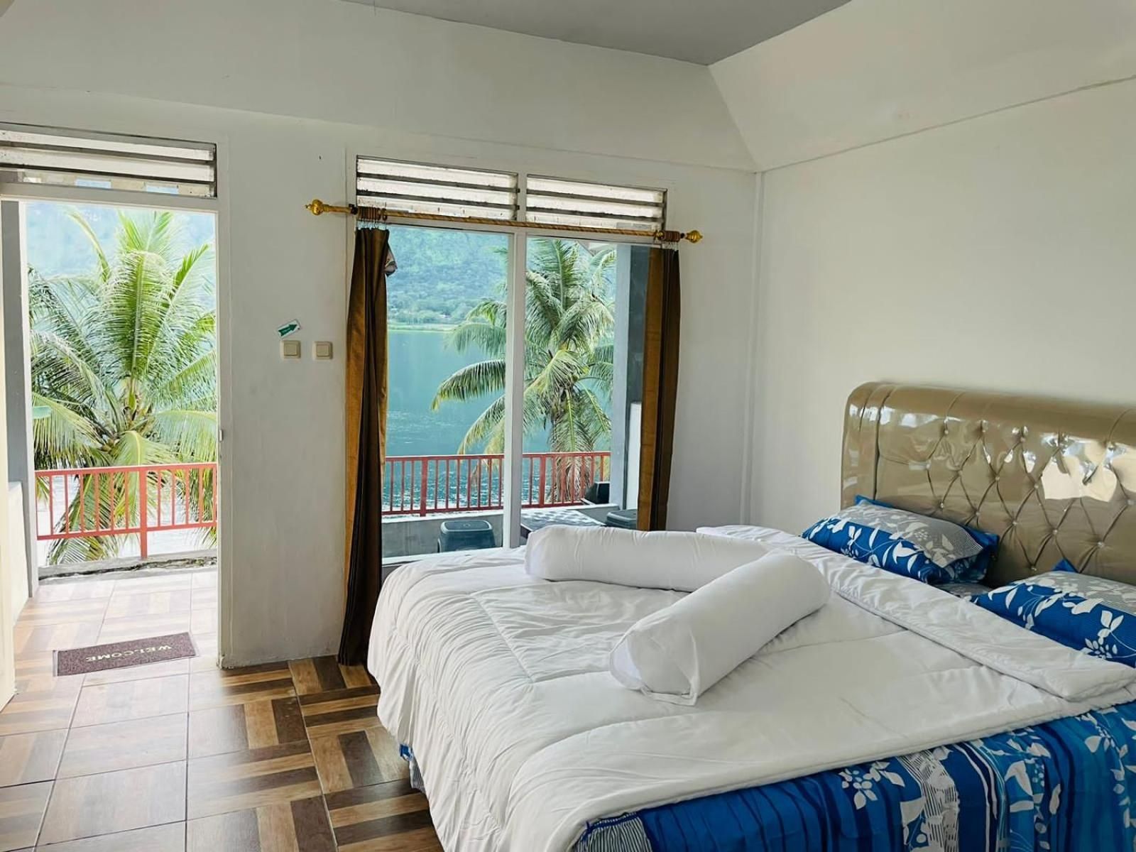 Vandu's View Guest house & Restaurant Standard Double Room