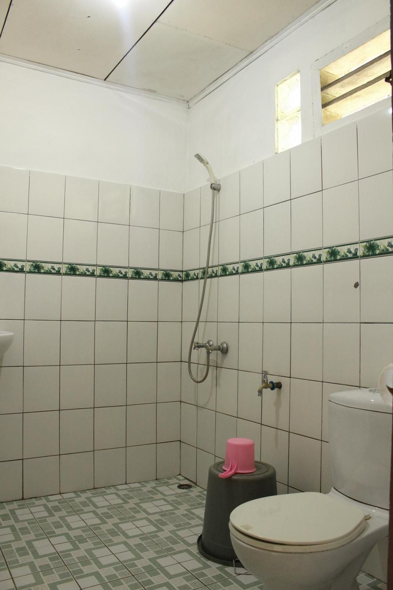 Queen Room with Lake View