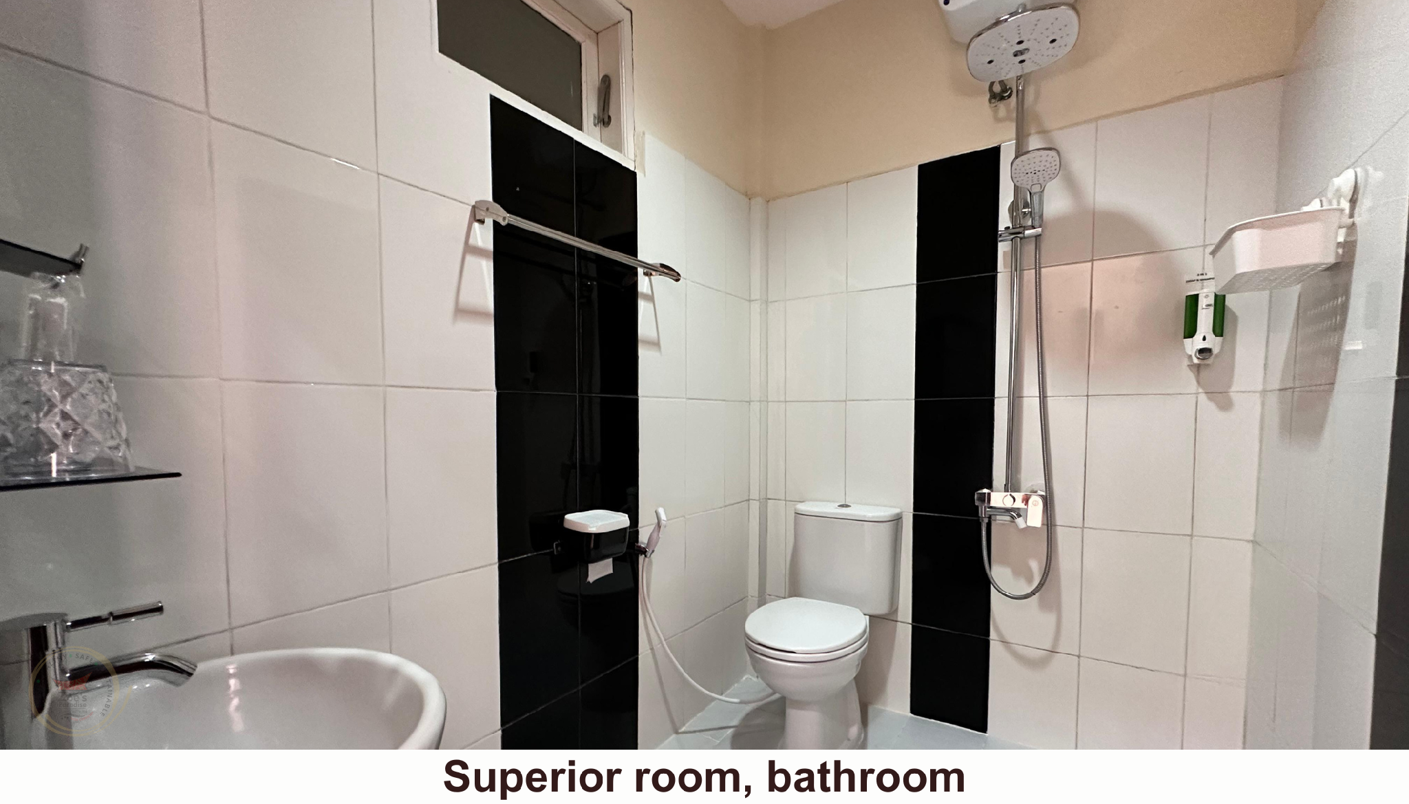 Zoe's Paradise Waterfront Hotel Superior Lake View Double Room 2