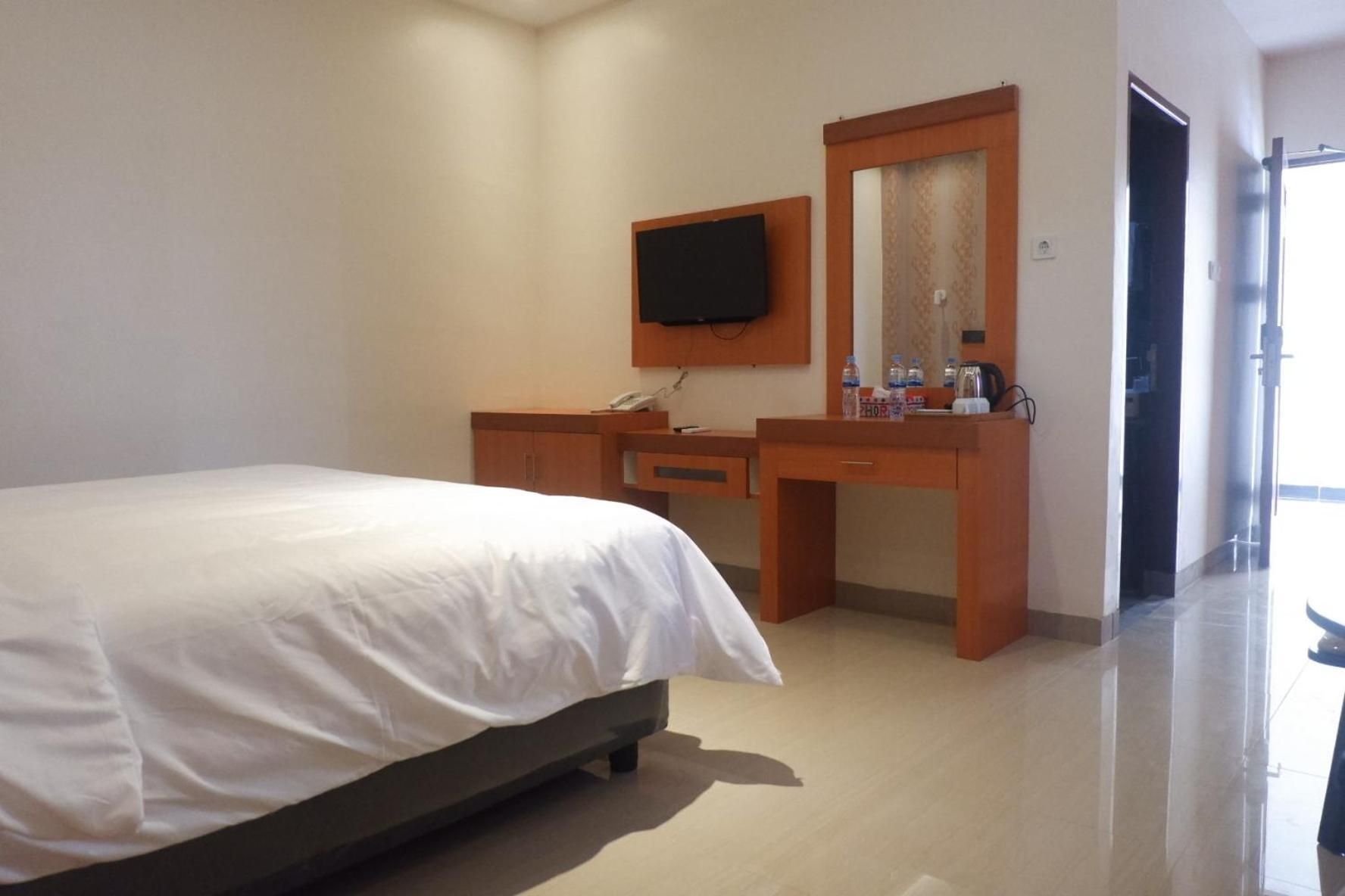 Double Room with Balcony (3 Adults)
