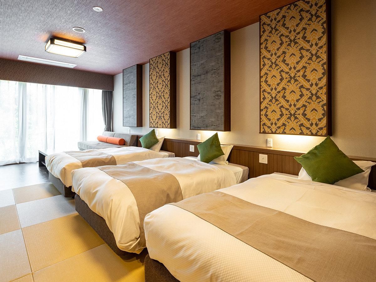 Superior Japanese-Style Beds, Shower Only, Non-Smoking