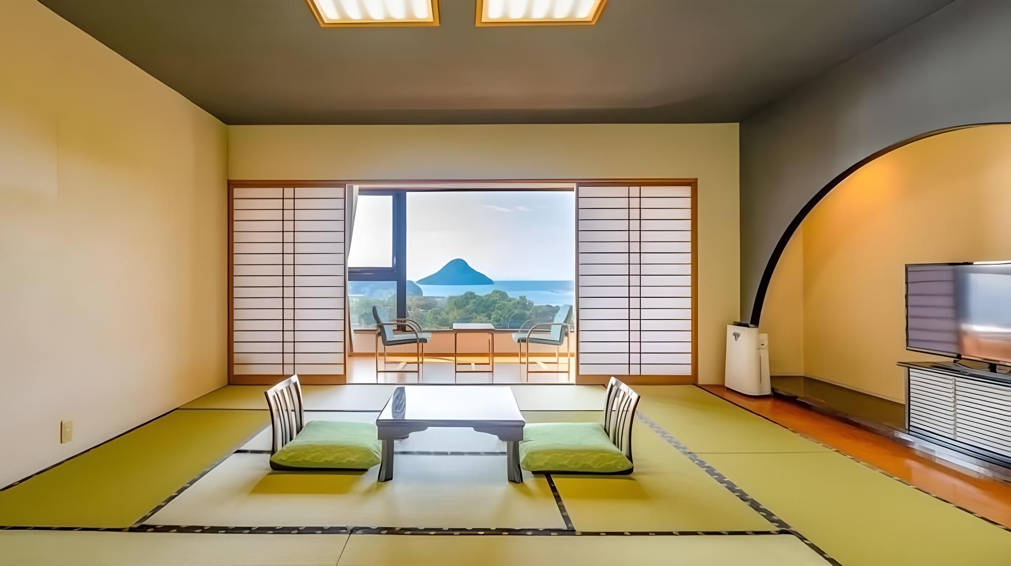 Superior Japanese-Style Room with 12 Tatami, Shower Only, Non-Smoking