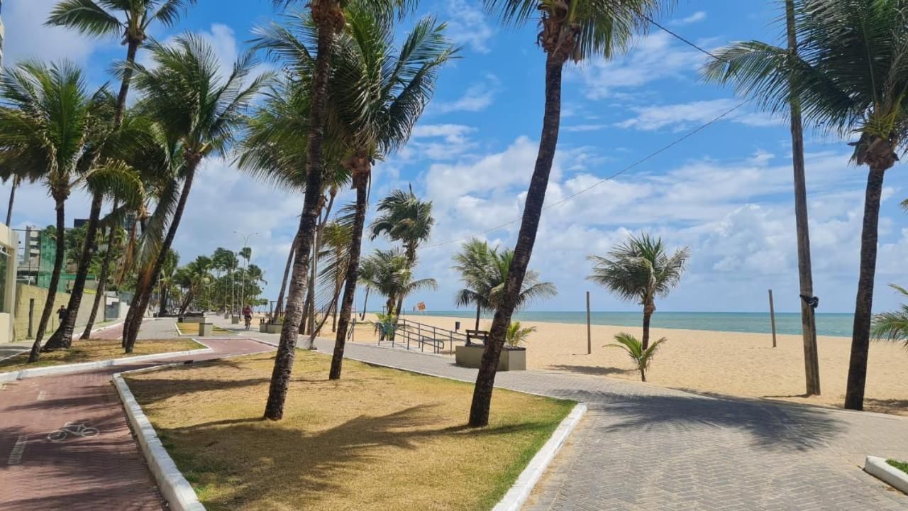 Flat Pe na areia