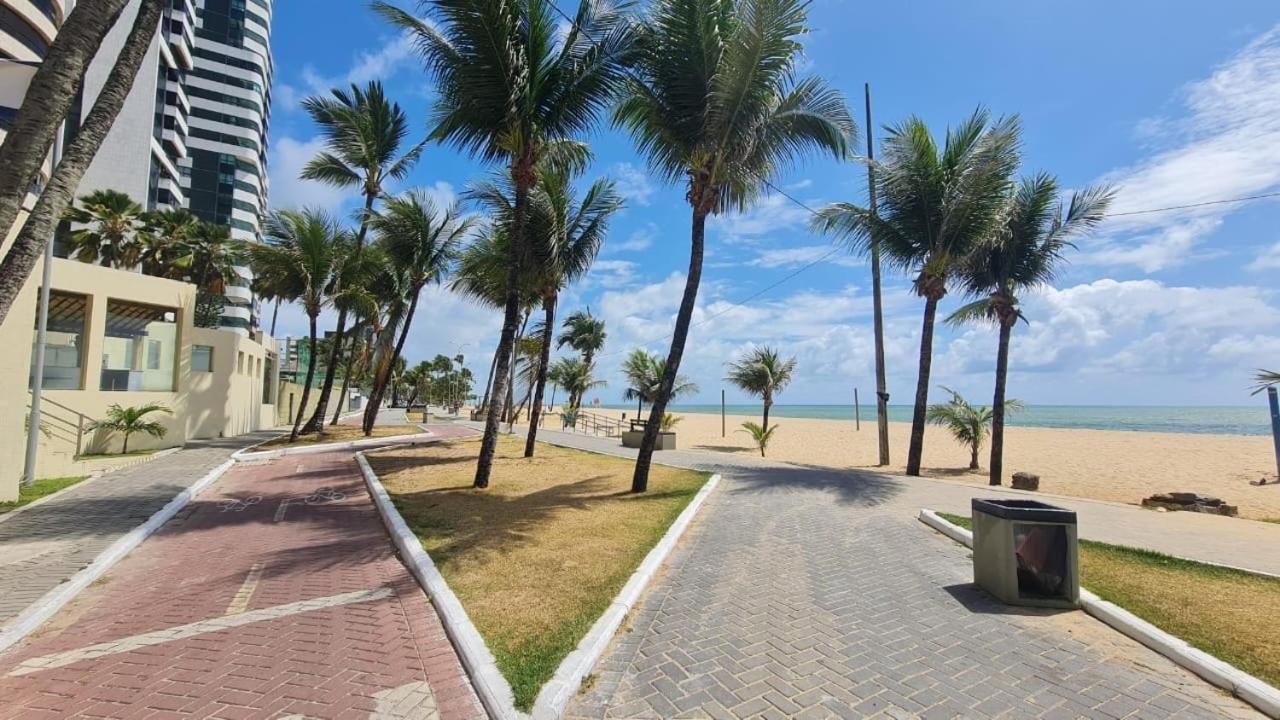 Flat Pe na areia