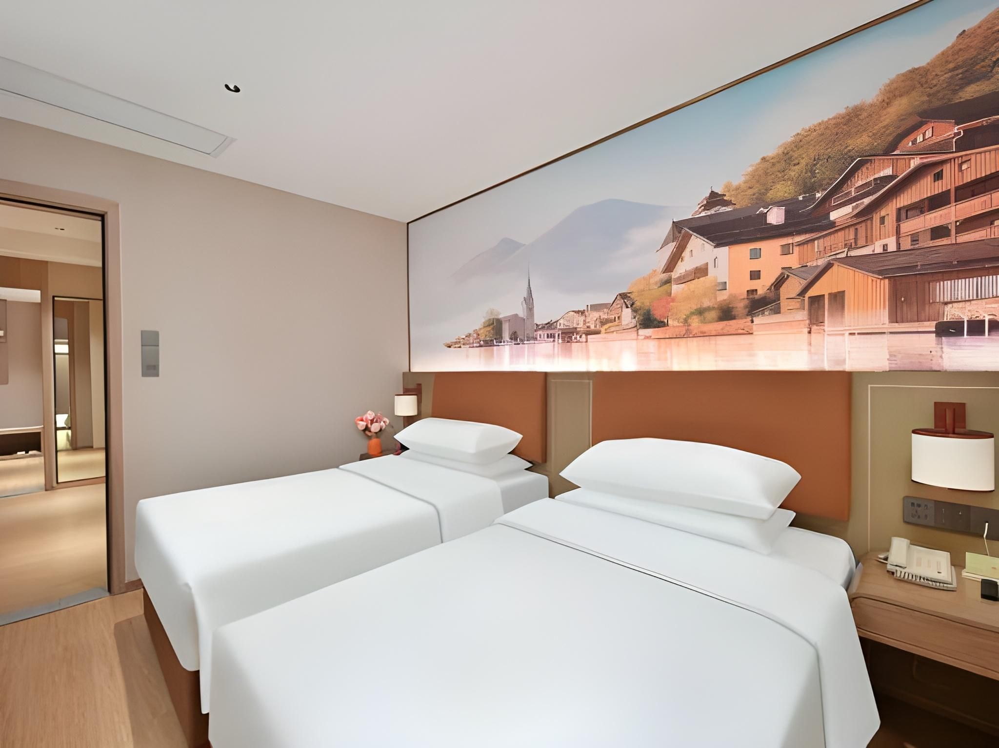 Vienna Hotel Guangdong Shanwei Emerald Bay Suite with View 2