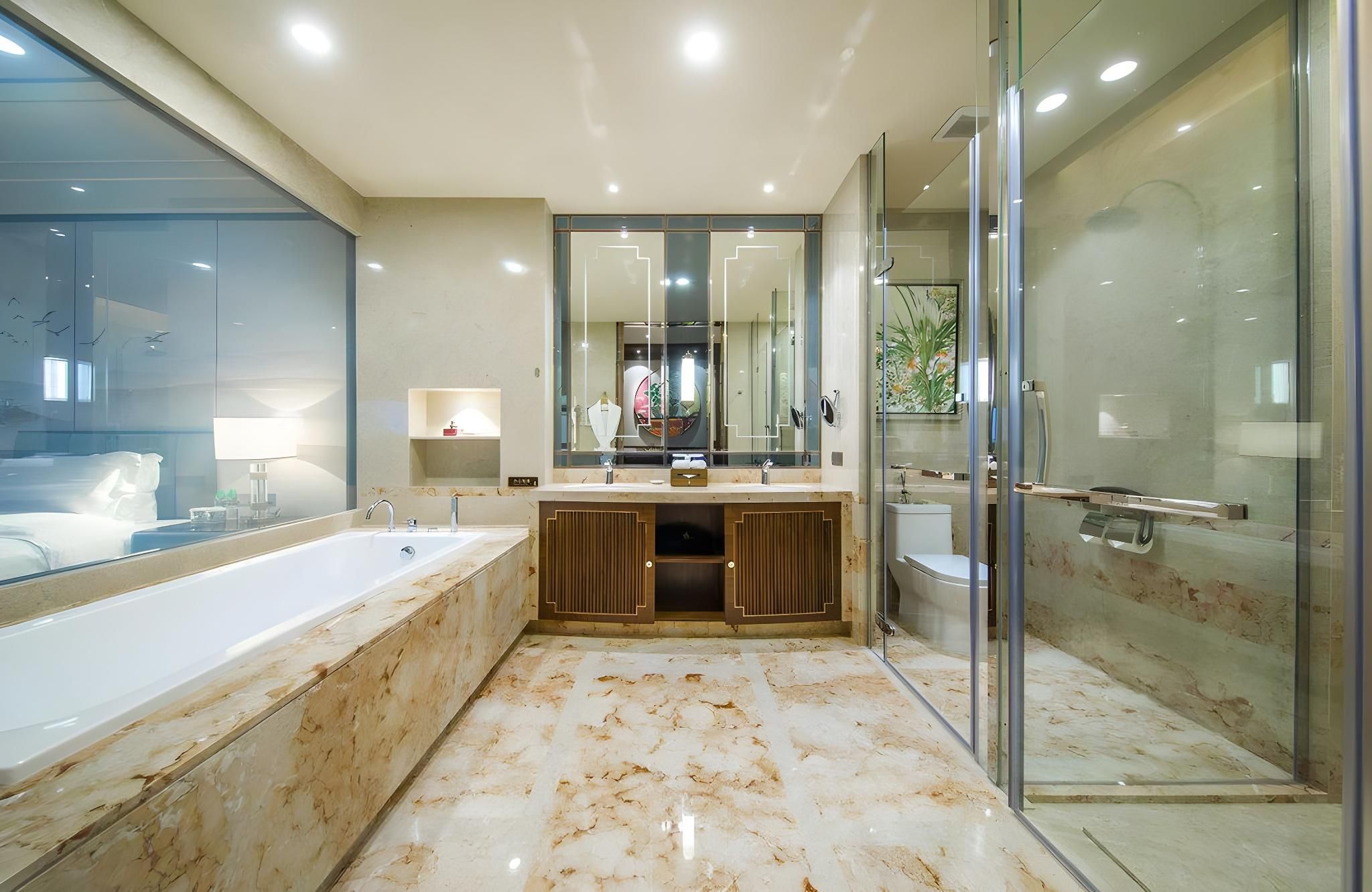 Castle Deluxe Room - Lake-View (2 beds)