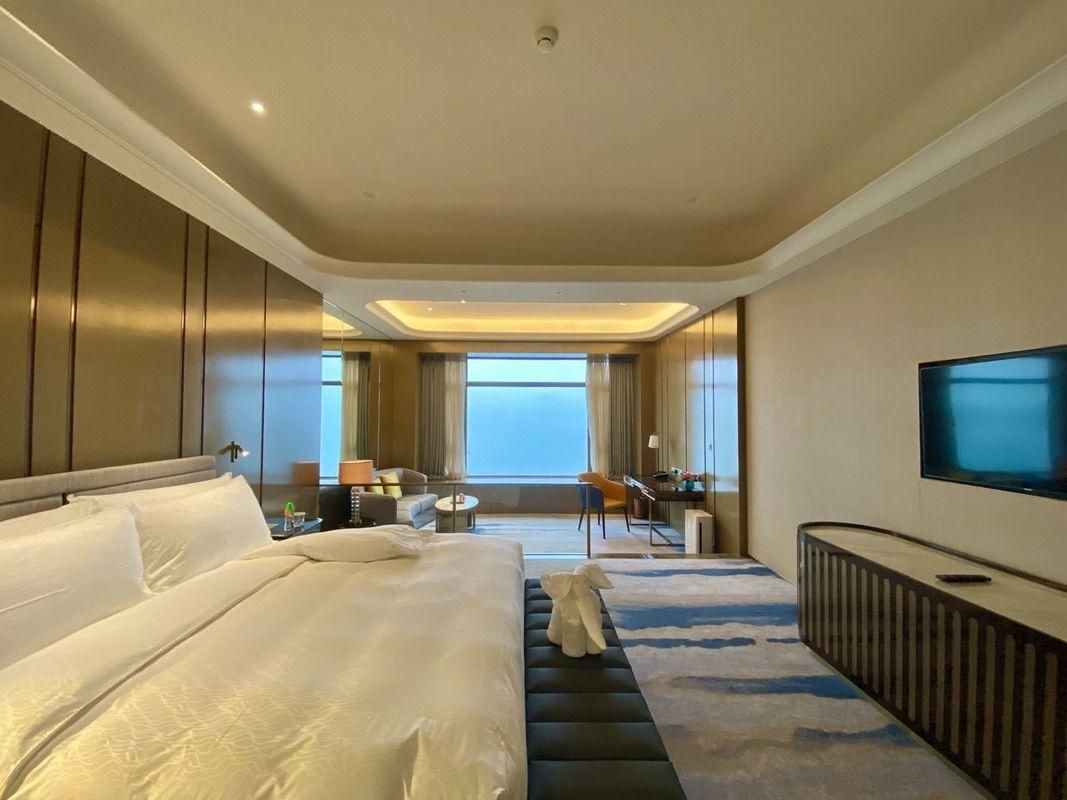 Chateau Star River Shanwei Castle Deluxe Room - Lake-View (Queen bed) 2