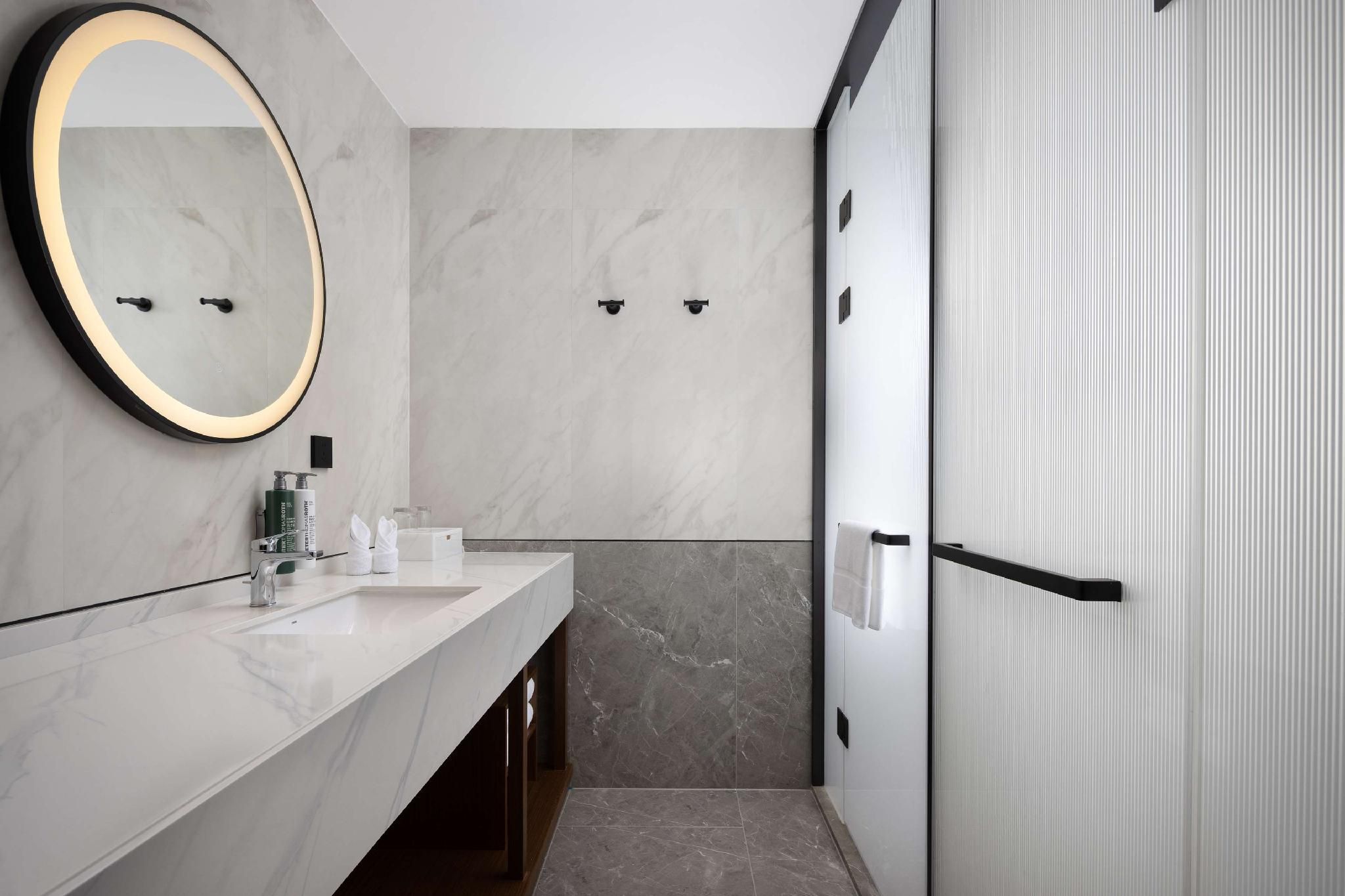 Twin Guest Seaview Room High Floor