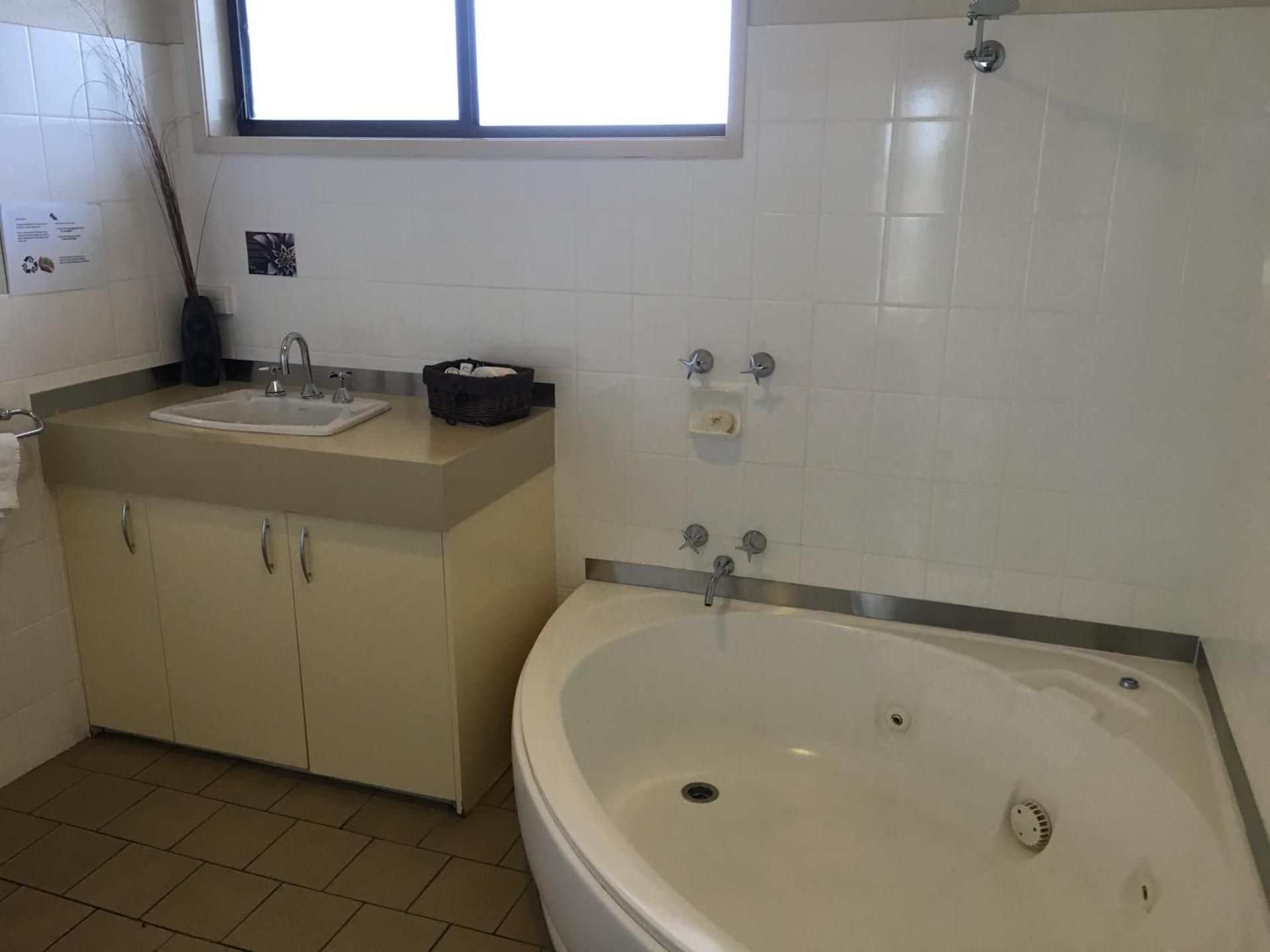King Suite with Spa Bath
