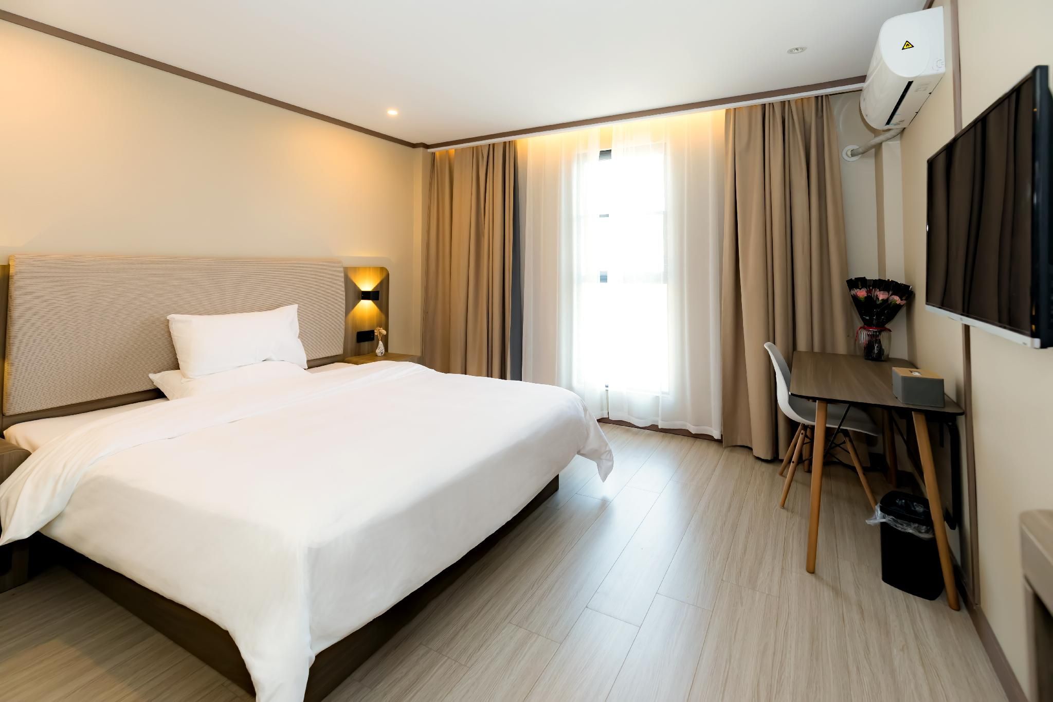 Huazhu - Superior BedRoom