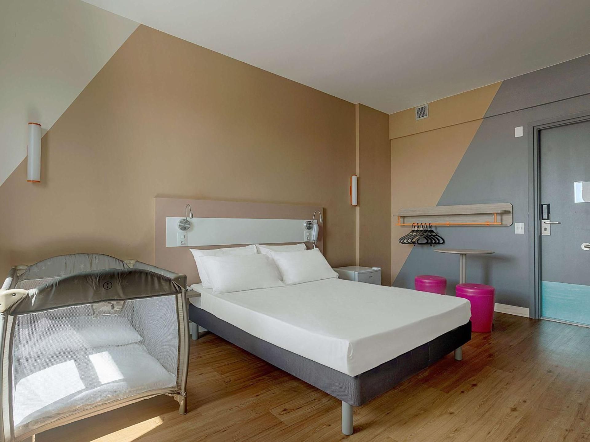 Standard Room - Disability Access