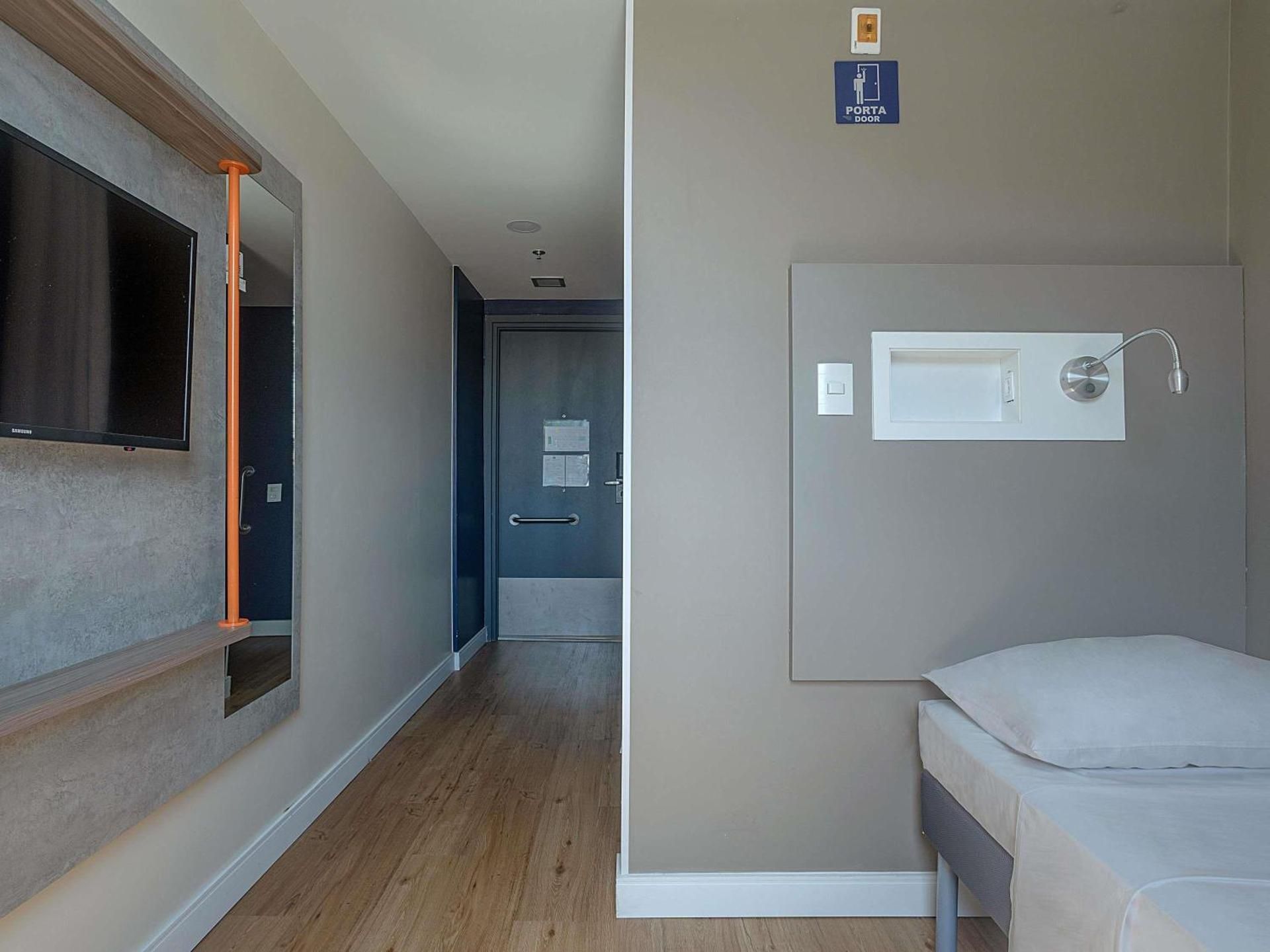 Standard Single Room - Disability Access
