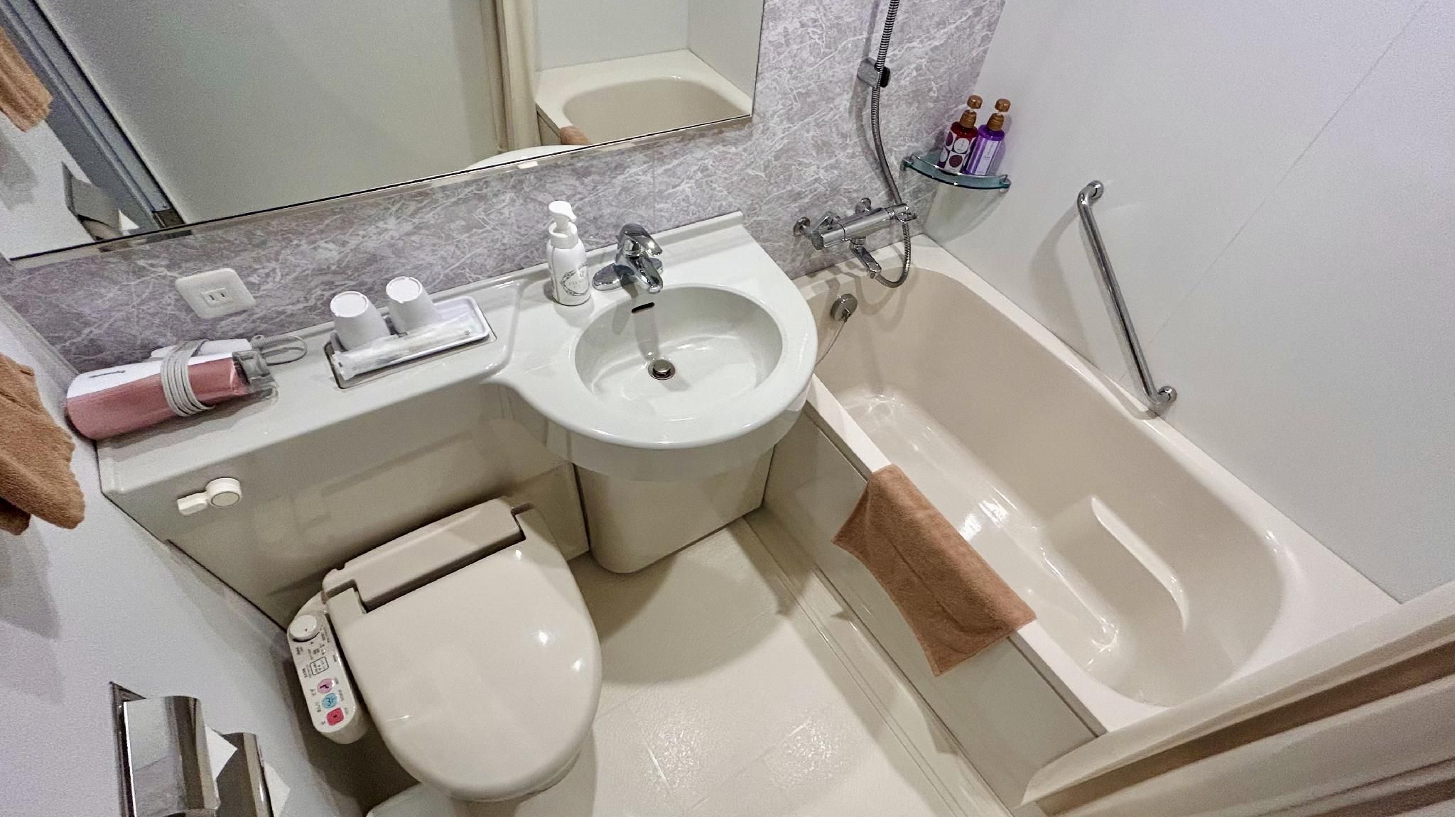 Standard Twin Room A