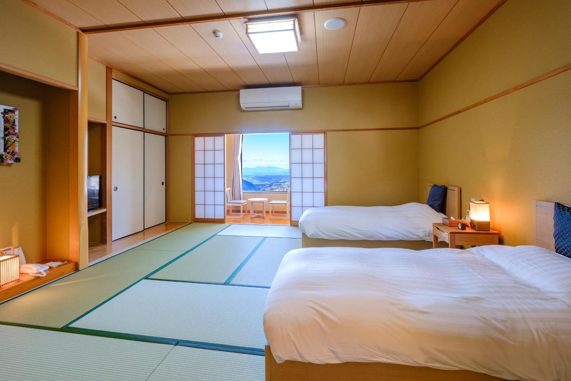Japanese-Style Quadruple Room