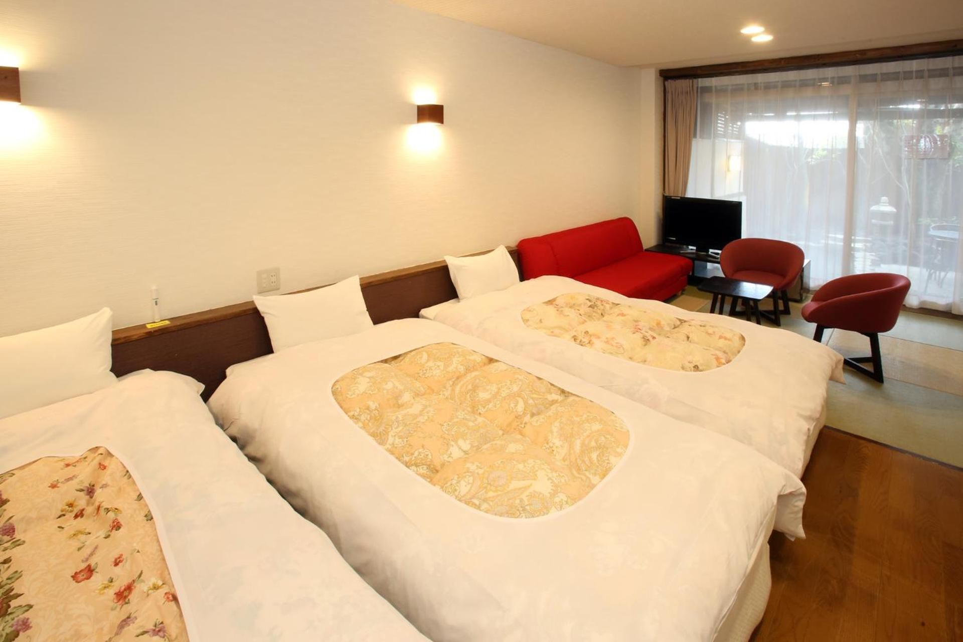 Roten Japanese Western Style Room