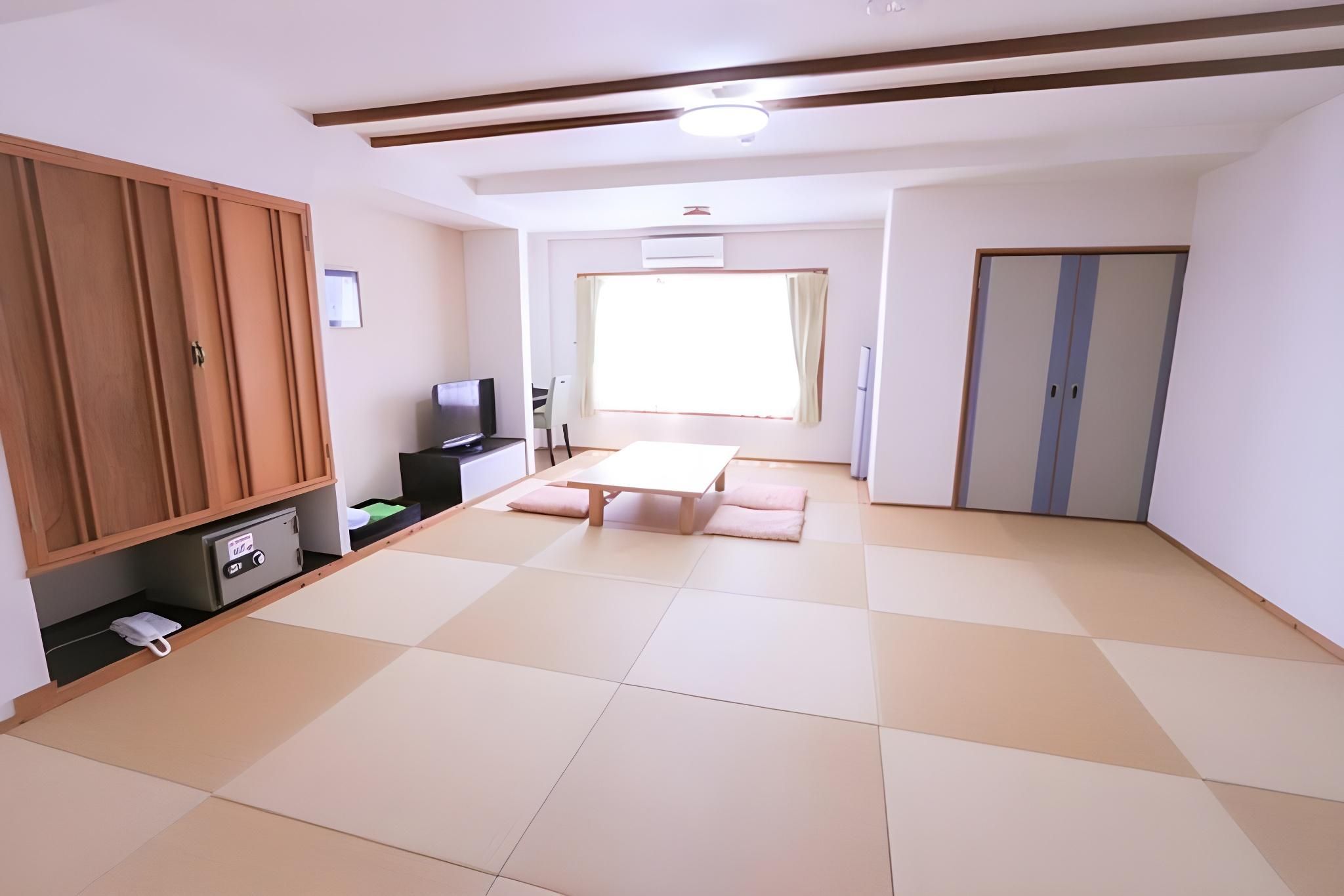 Japanese Family Room