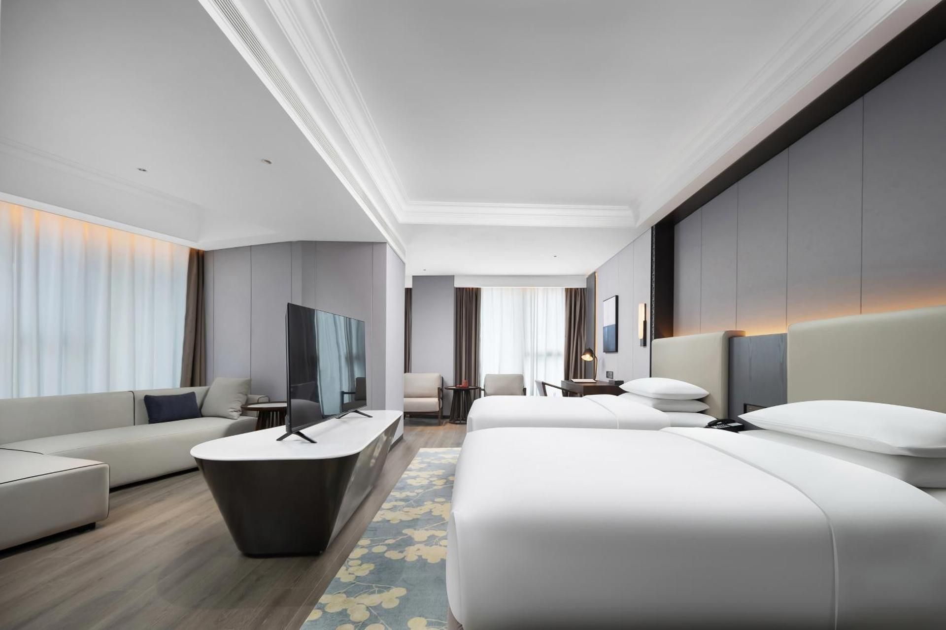 Hualuxe Handan Premium Double Room with Two Double Beds 2