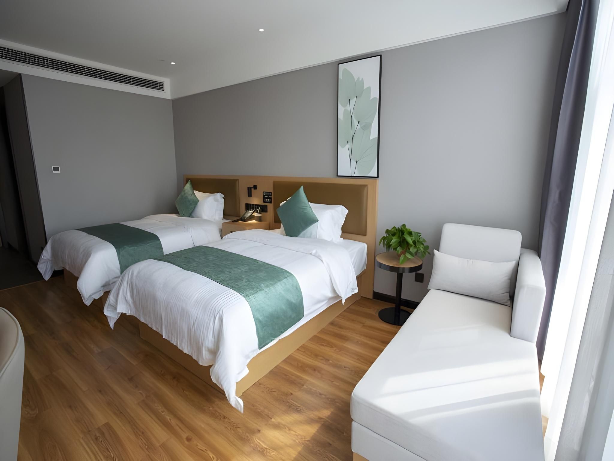 2 Bed Twin Superior Room